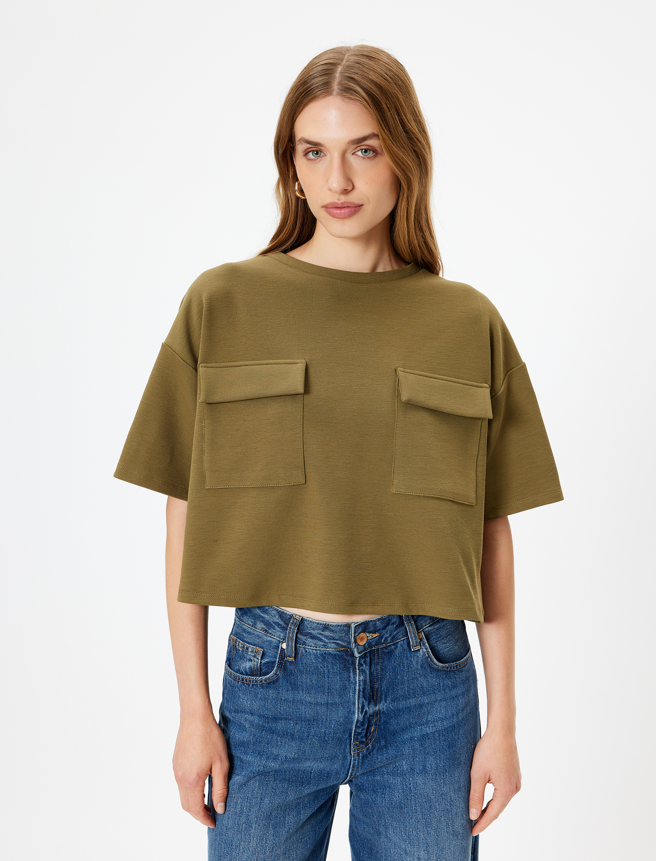   Kapaklı Cep Detaylı Kısa Kollu Bisiklet Yaka Crop Tişört
