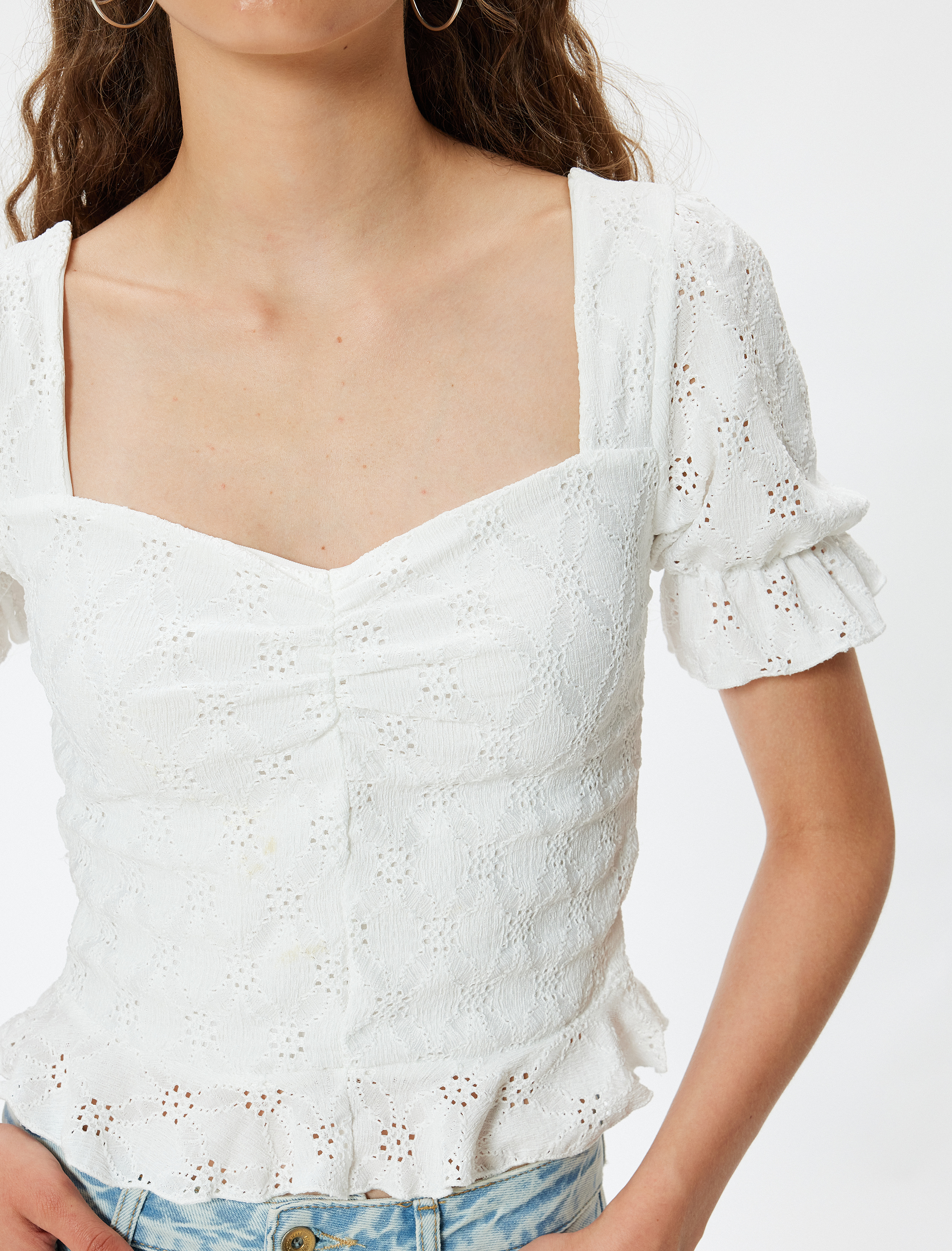   Balon Kol Bluz Fisto Kare Yaka Büzgülü Fırfır Detaylı