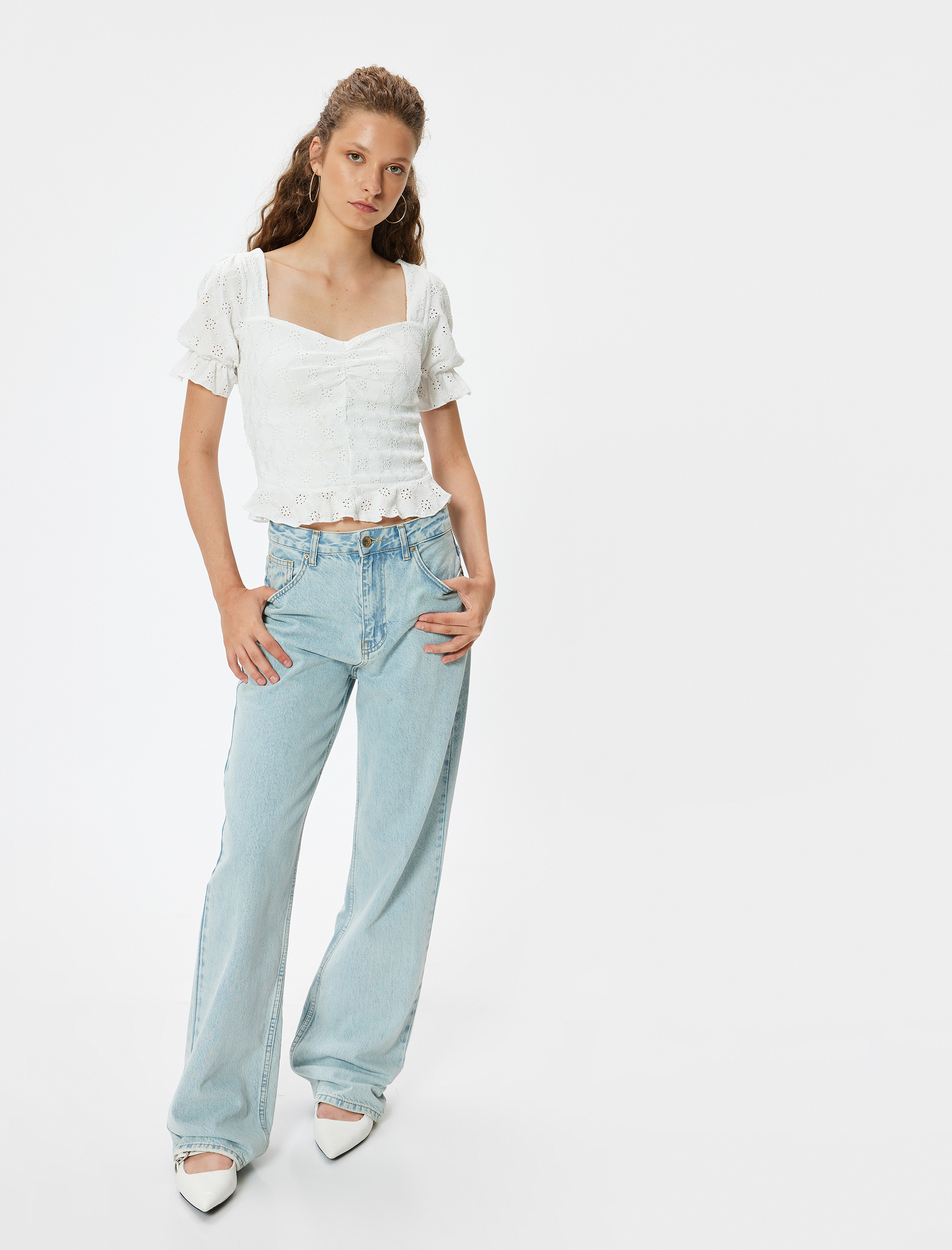   Balon Kol Bluz Fisto Kare Yaka Büzgülü Fırfır Detaylı