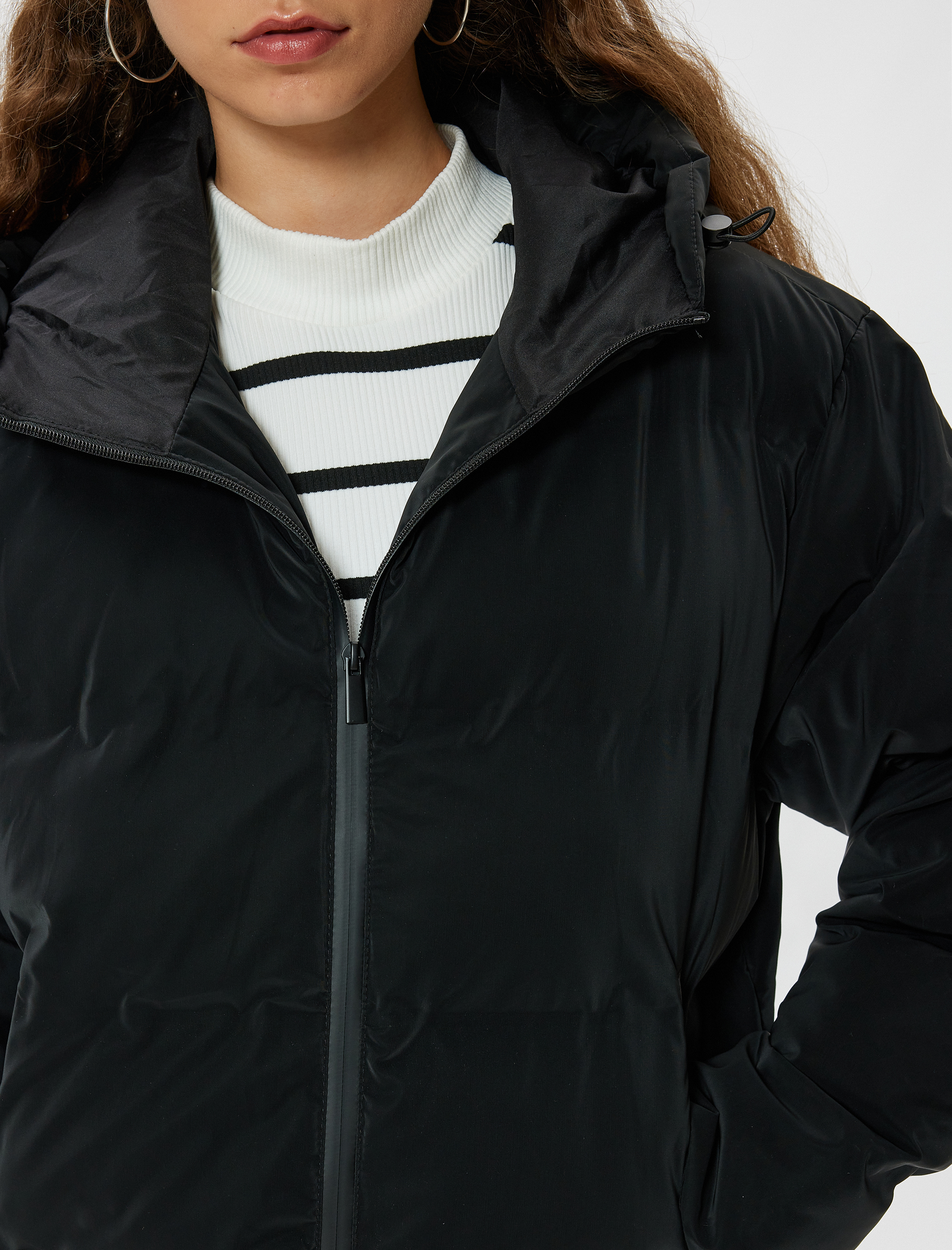   Kapşonlu Cepli Fermuarlı Oversize Şişme Mont