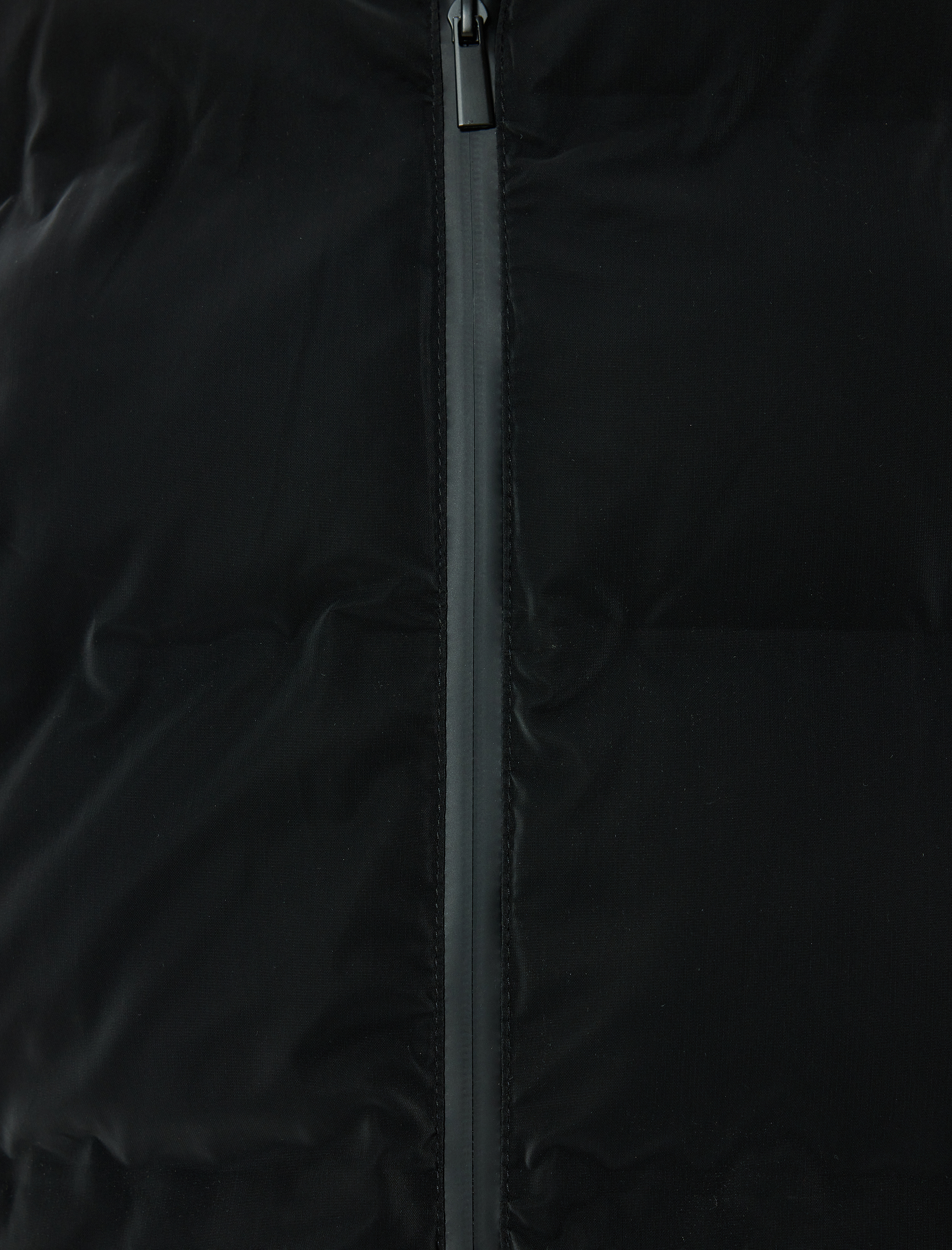   Kapşonlu Cepli Fermuarlı Oversize Şişme Mont