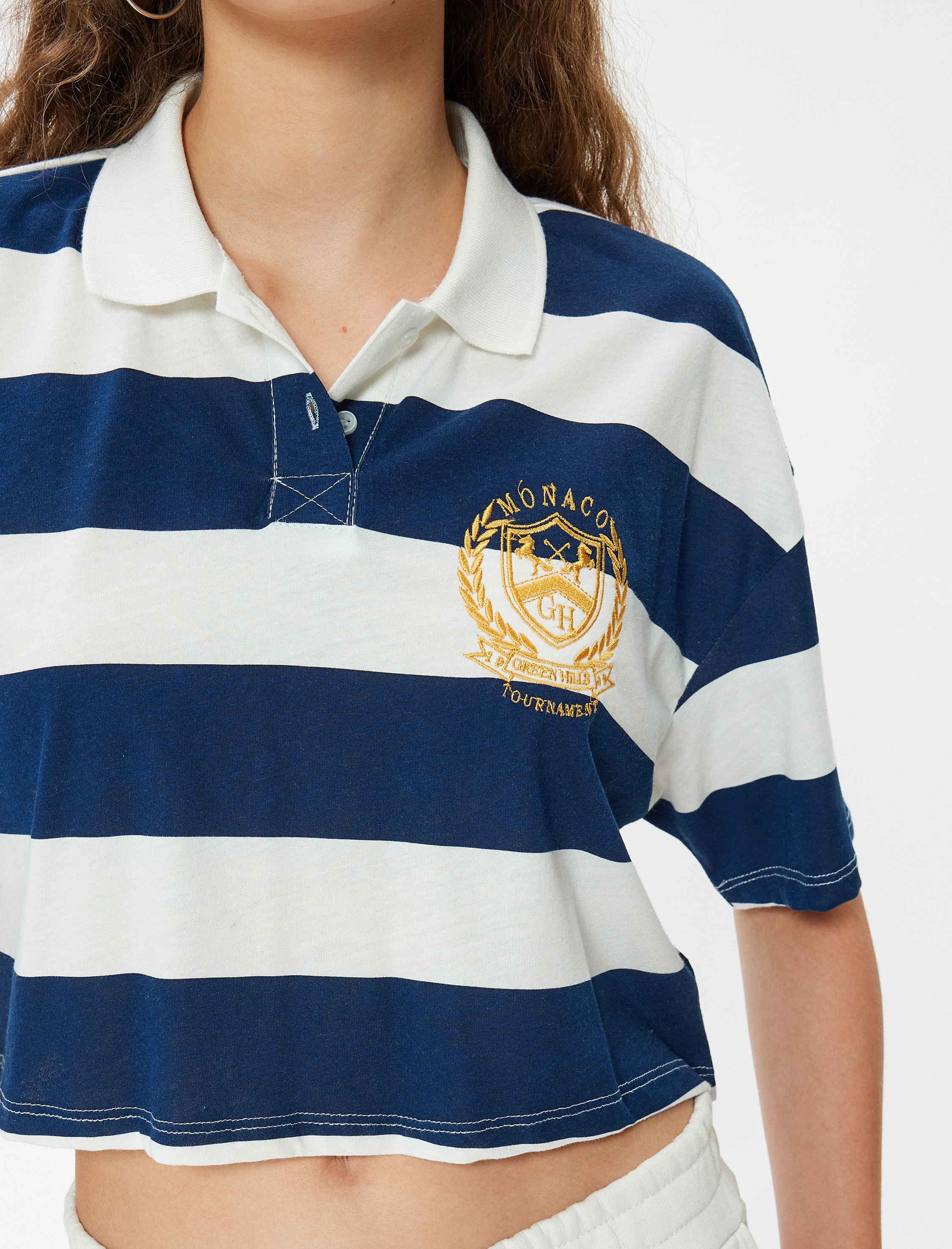   Polo Yaka Tişört Oversize Crop Kolej İşlemeli Renk Bloklu Kısa Kollu