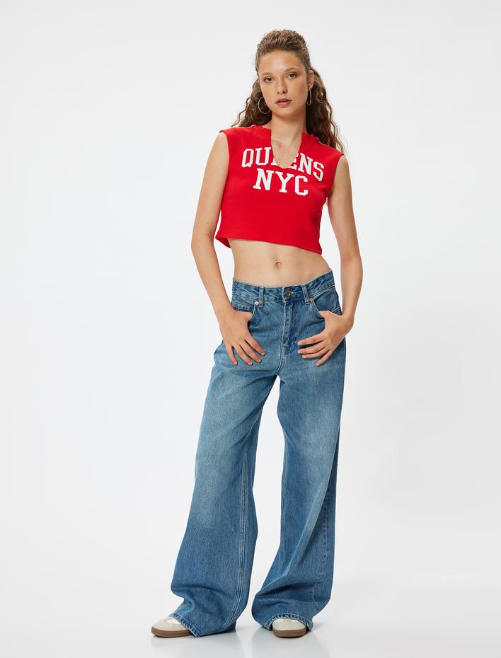  Crop Üst V Yaka Slogan Baskılı Kolsuz Slim Fit