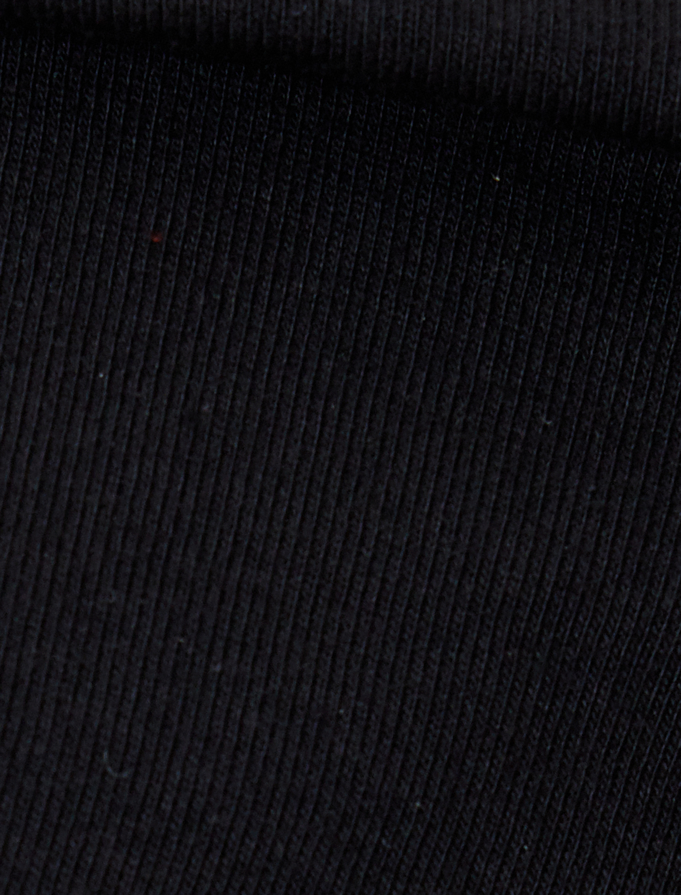   Madonna Yaka Tişört Omzu Açık Pencere Detaylı Pamuklu