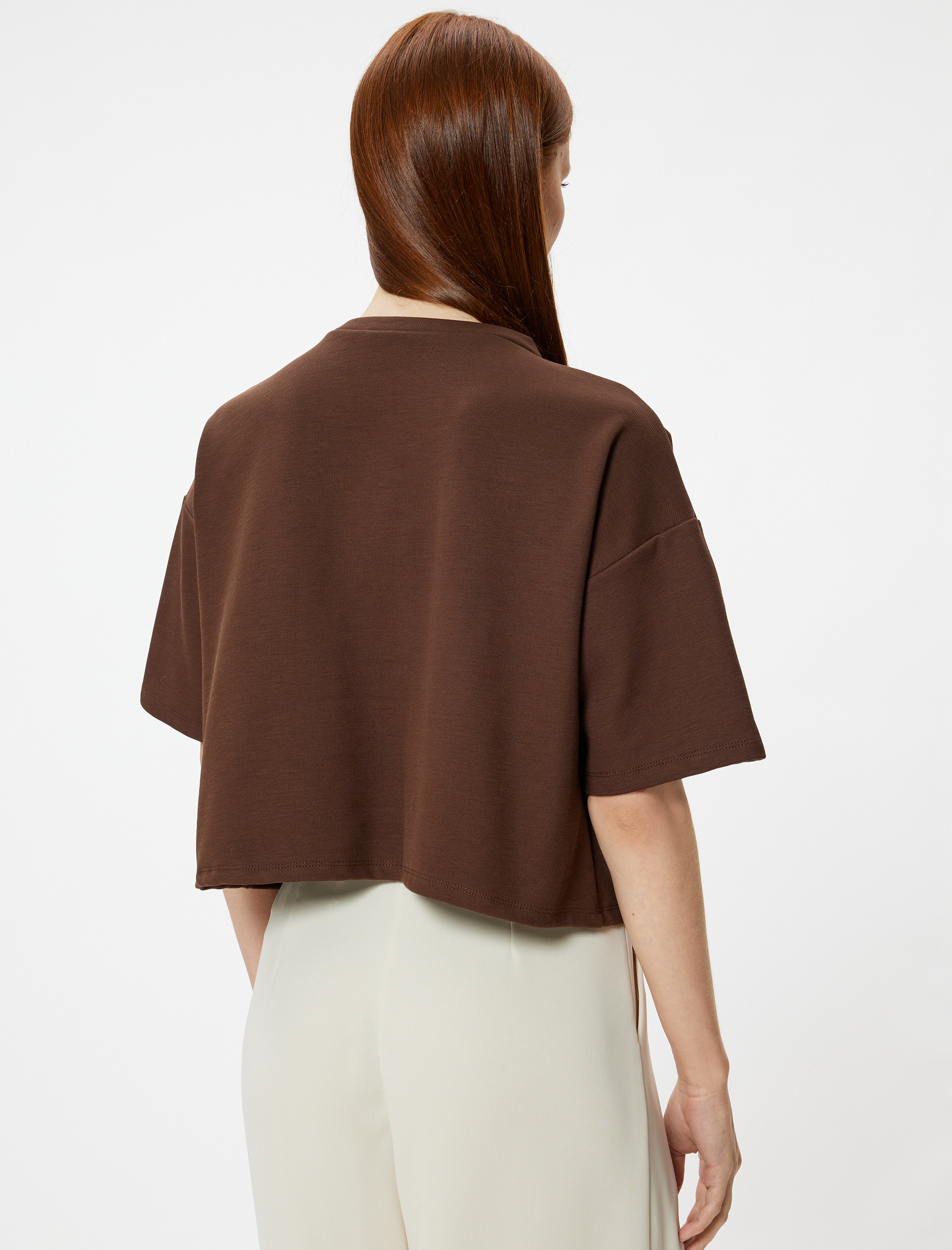   Kapaklı Cep Detaylı Kısa Kollu Bisiklet Yaka Crop Tişört