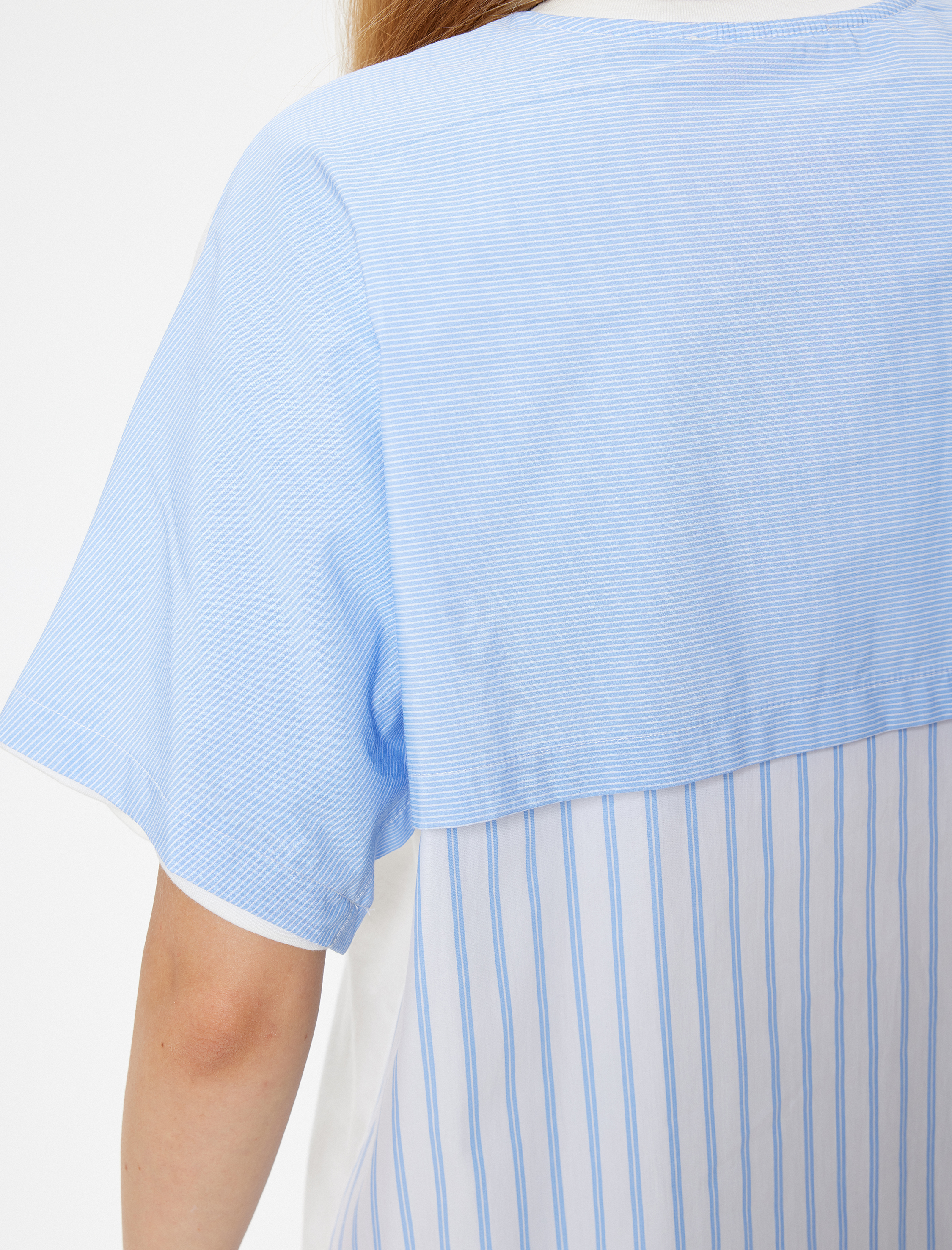   İki Farklı Kumaş Kullanımlı Kısa Kollu Pamuklu Çizgili Tişört