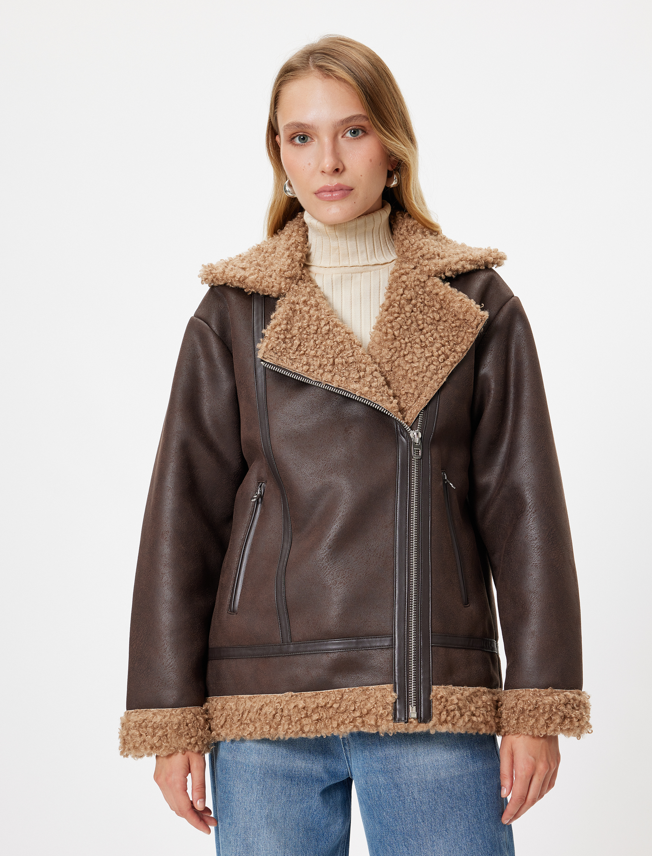   Koton X Sima Tarkan - Yakası Suni Kürklü Fermuarlı Cepli Suni Deri Oversize Biker Ceket