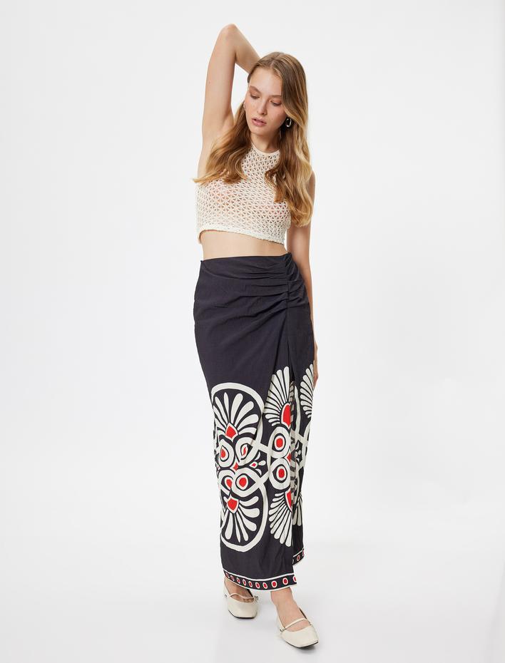  Koton X Melis Ağazat - Midi Boy Çiçekli Etek Kruvaze Yırtmaçlı Viskon Kumaş