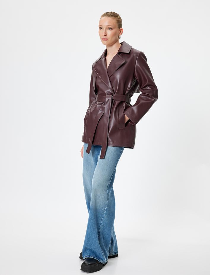  Uzun Kollu Rüzgar Kapak Detaylı Kruvaze Kemerli Cepli Suni Deri Trençkot