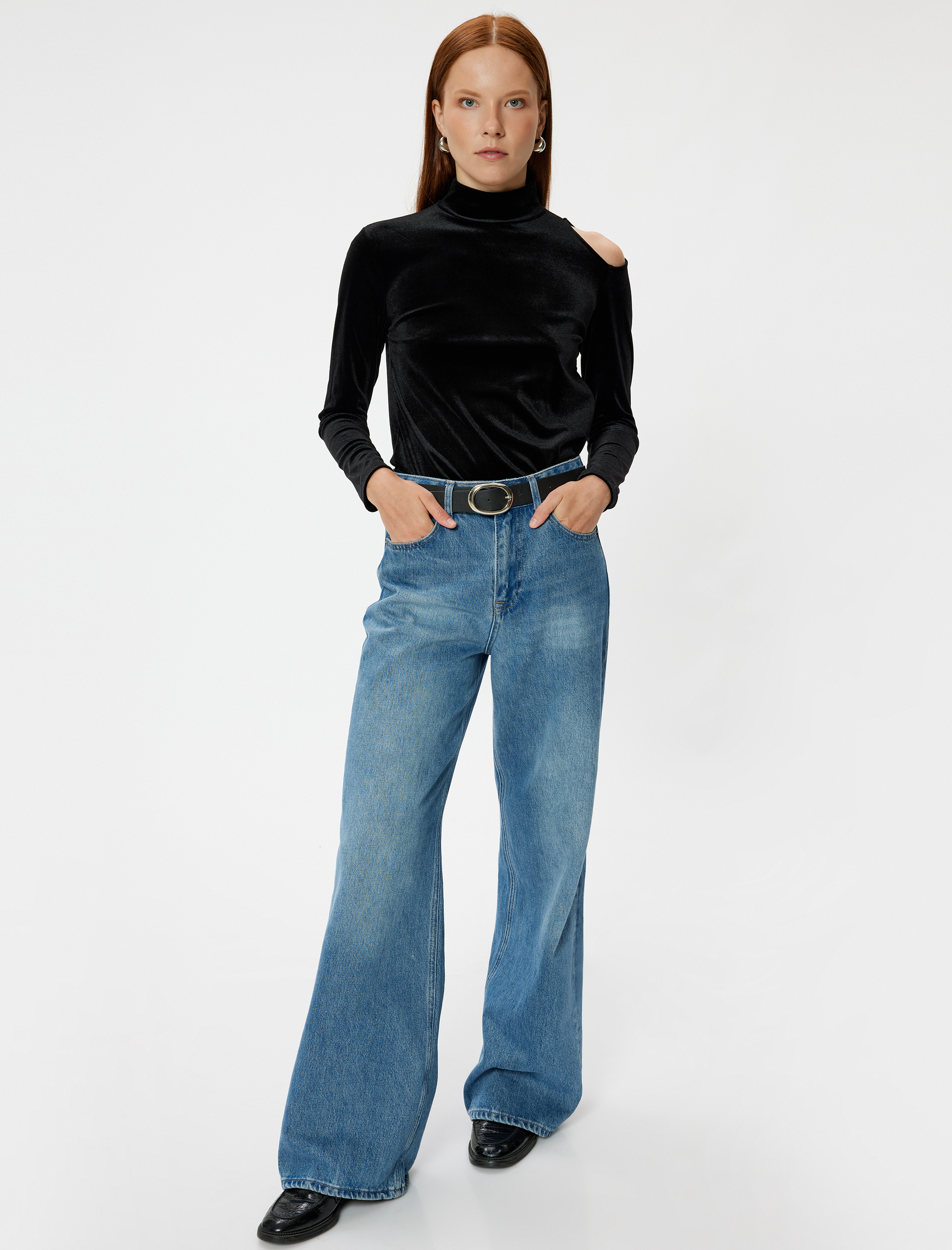   Kadife Tişört Dik Yaka Pencere Detaylı Uzun Kollu