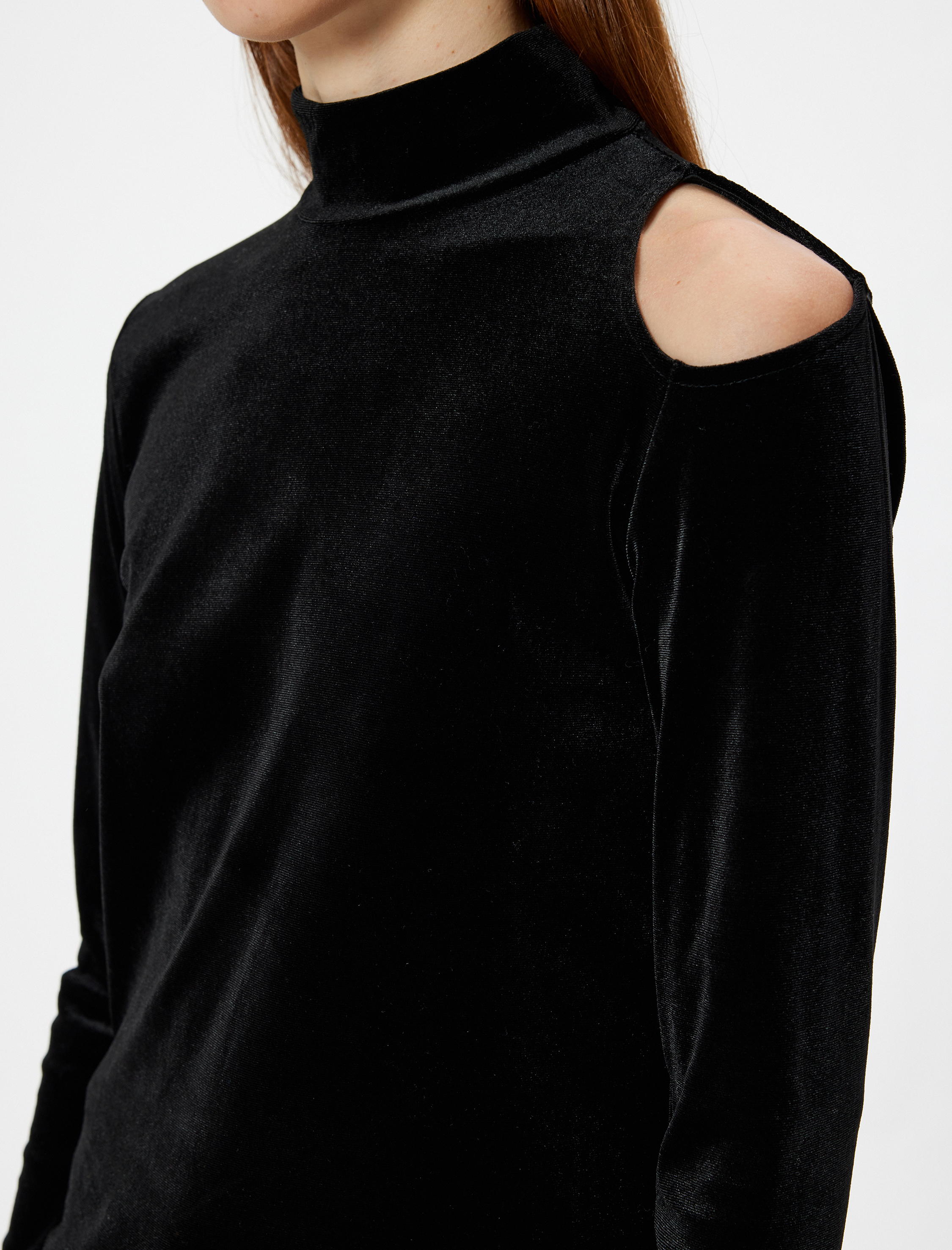   Kadife Tişört Dik Yaka Pencere Detaylı Uzun Kollu