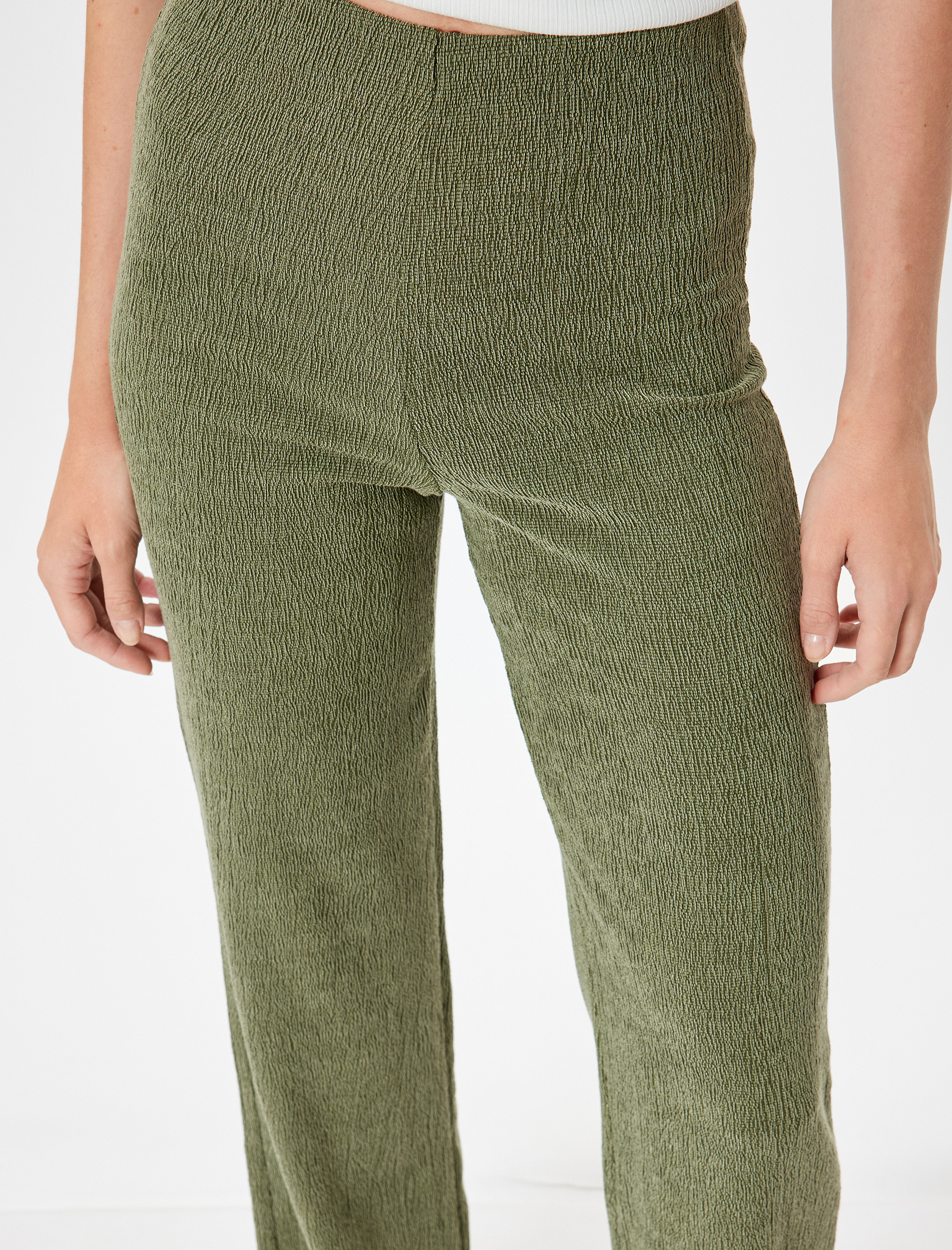   Standart Bel Dokulu Düz Paça Pantolon