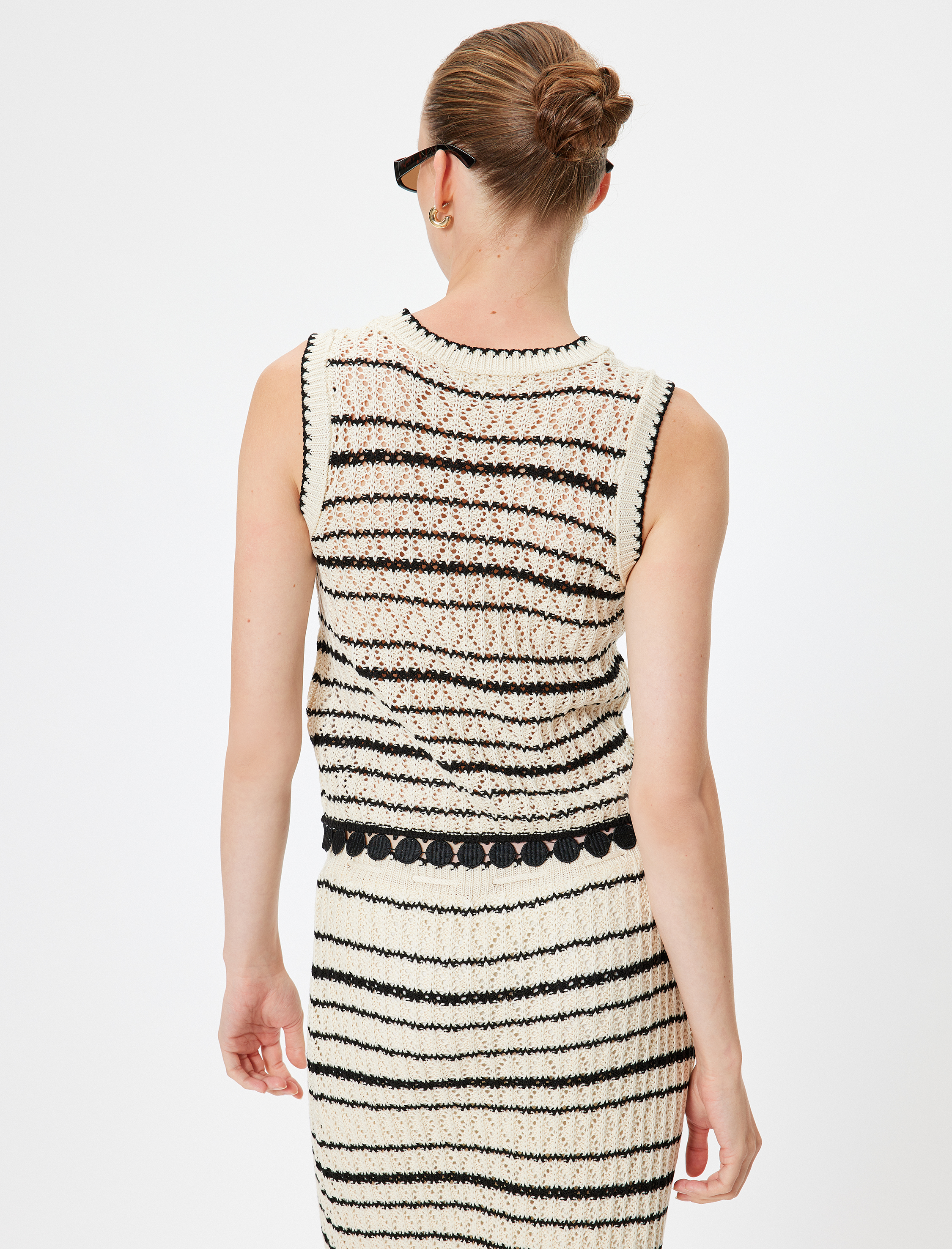   Bisiklet Yaka Ajurlu Kolsuz Triko Üst