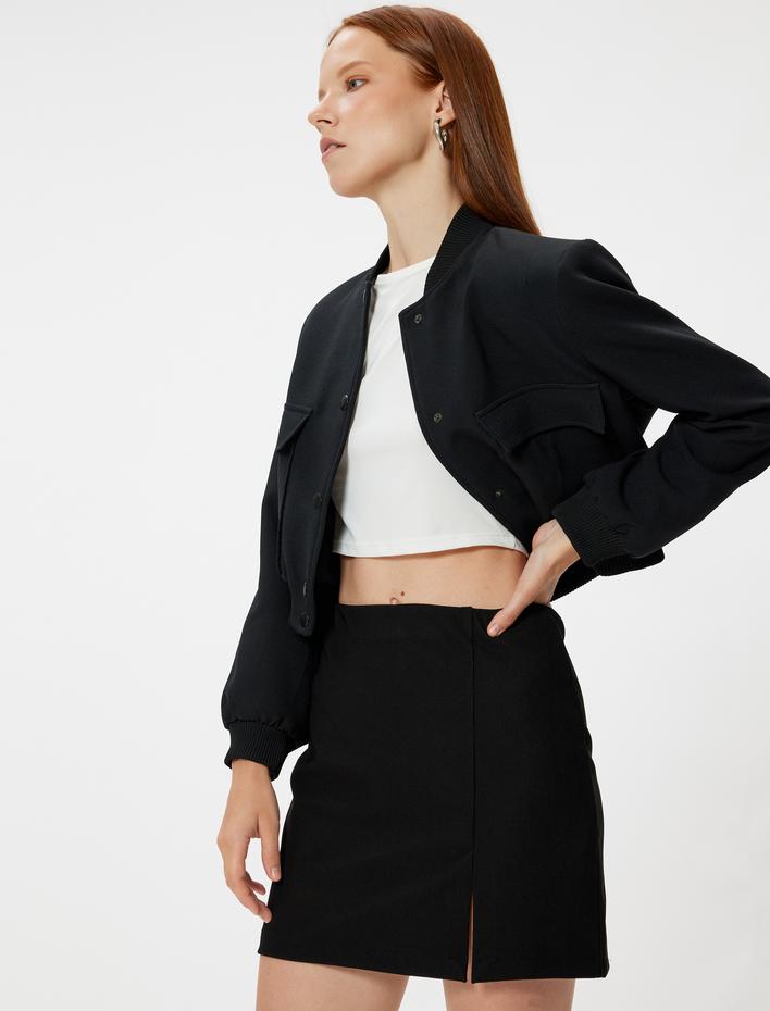  Slim Fit Yırtmaç Detaylı Mini Etek