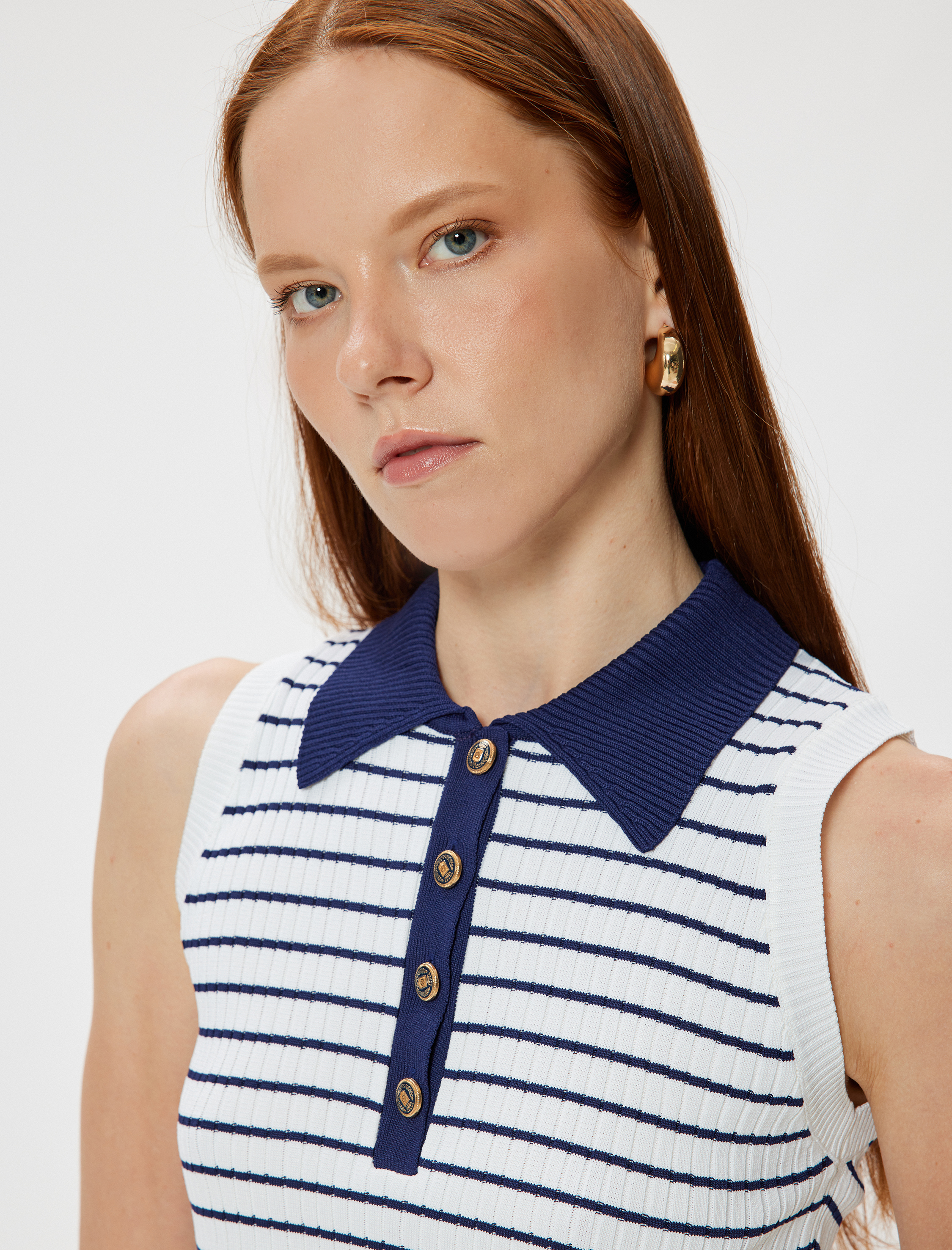 Kolsuz Gold Düğme Detaylı Polo Yaka Triko Üst