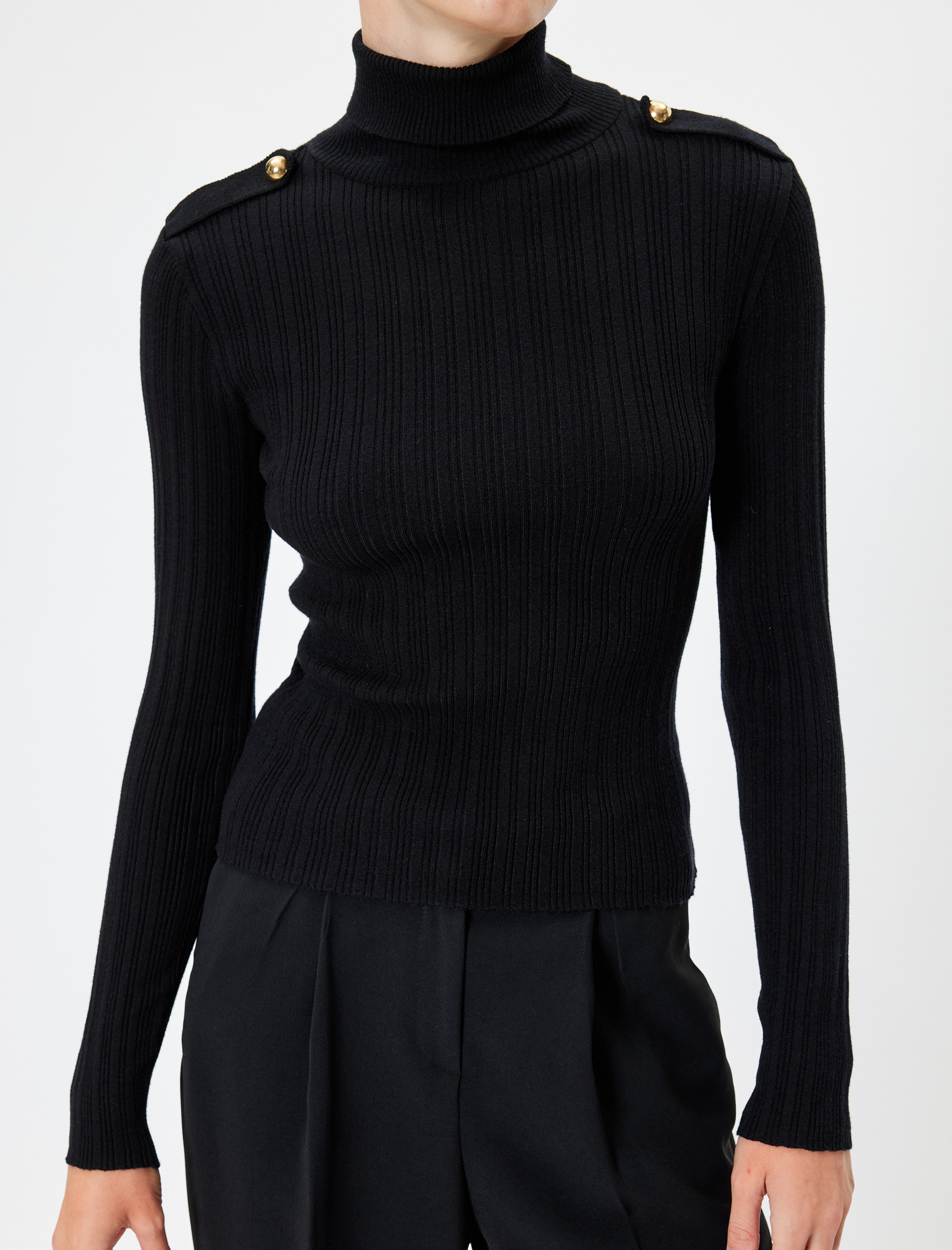   Apolet Detaylı Uzun Kollu Boğazlı Triko Kazak