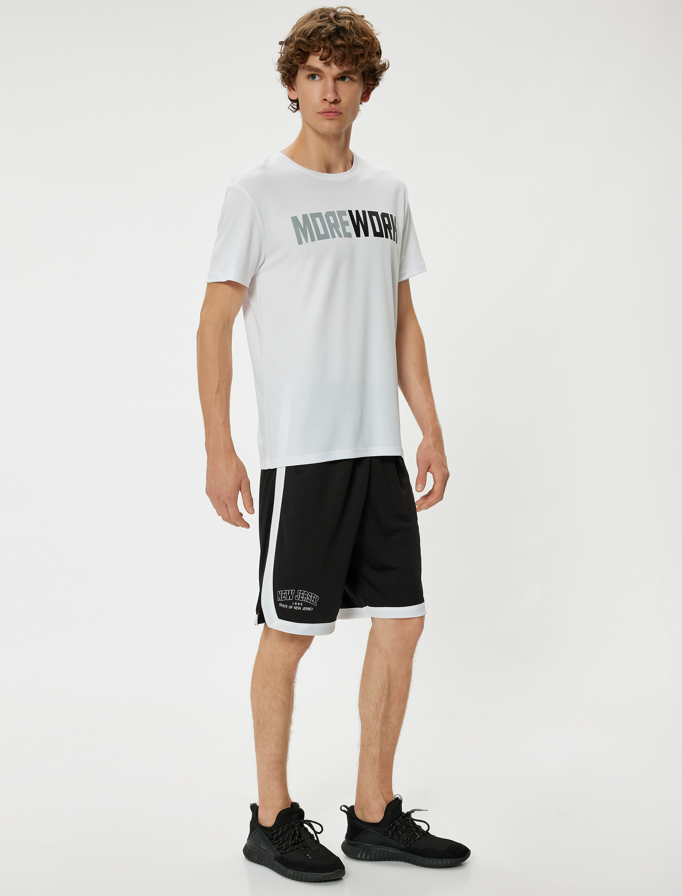   Oversize Slogan Baskılı Biyeli Cep Detaylı Beli Lastikli Spor Şort