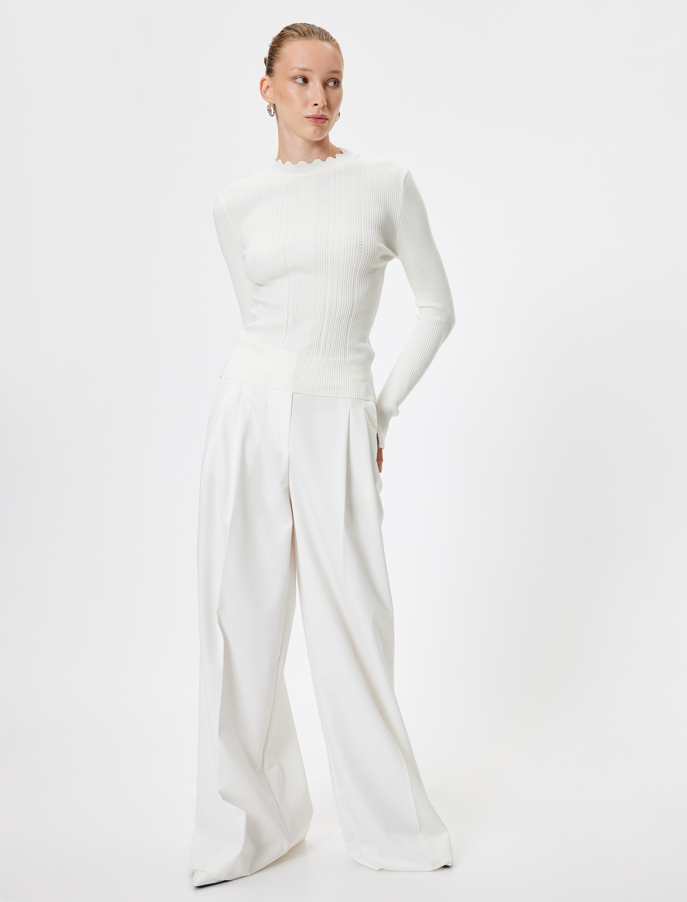   Triko Kazak Hafif Dik Yaka Uzun Kollu Dokulu