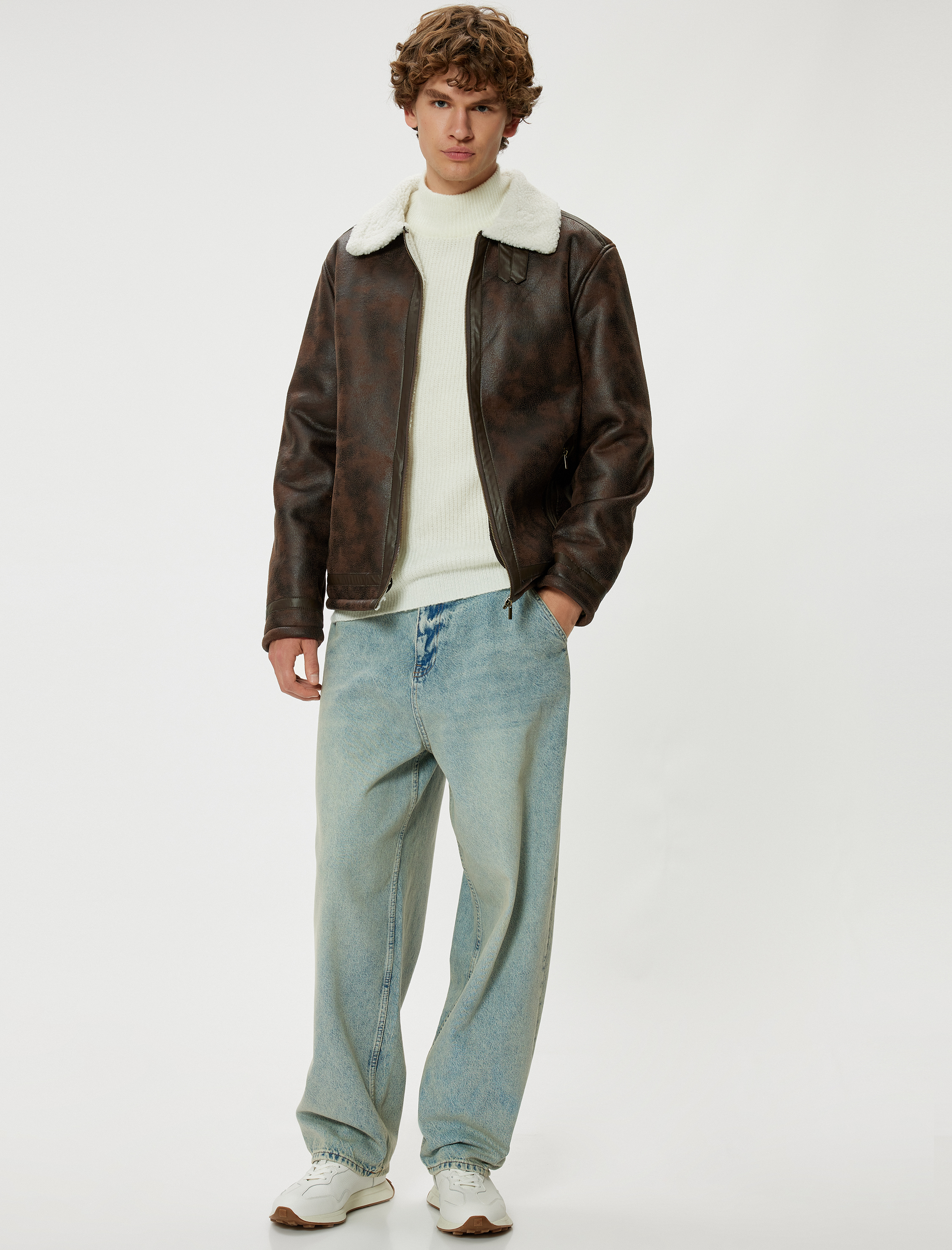   Slim Fit Peluş Yaka Fermuarlı Suni Deri Ceket