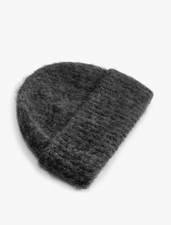 Kadın Örgü Bere Yumuşak Dokulu Katlama Detaylı