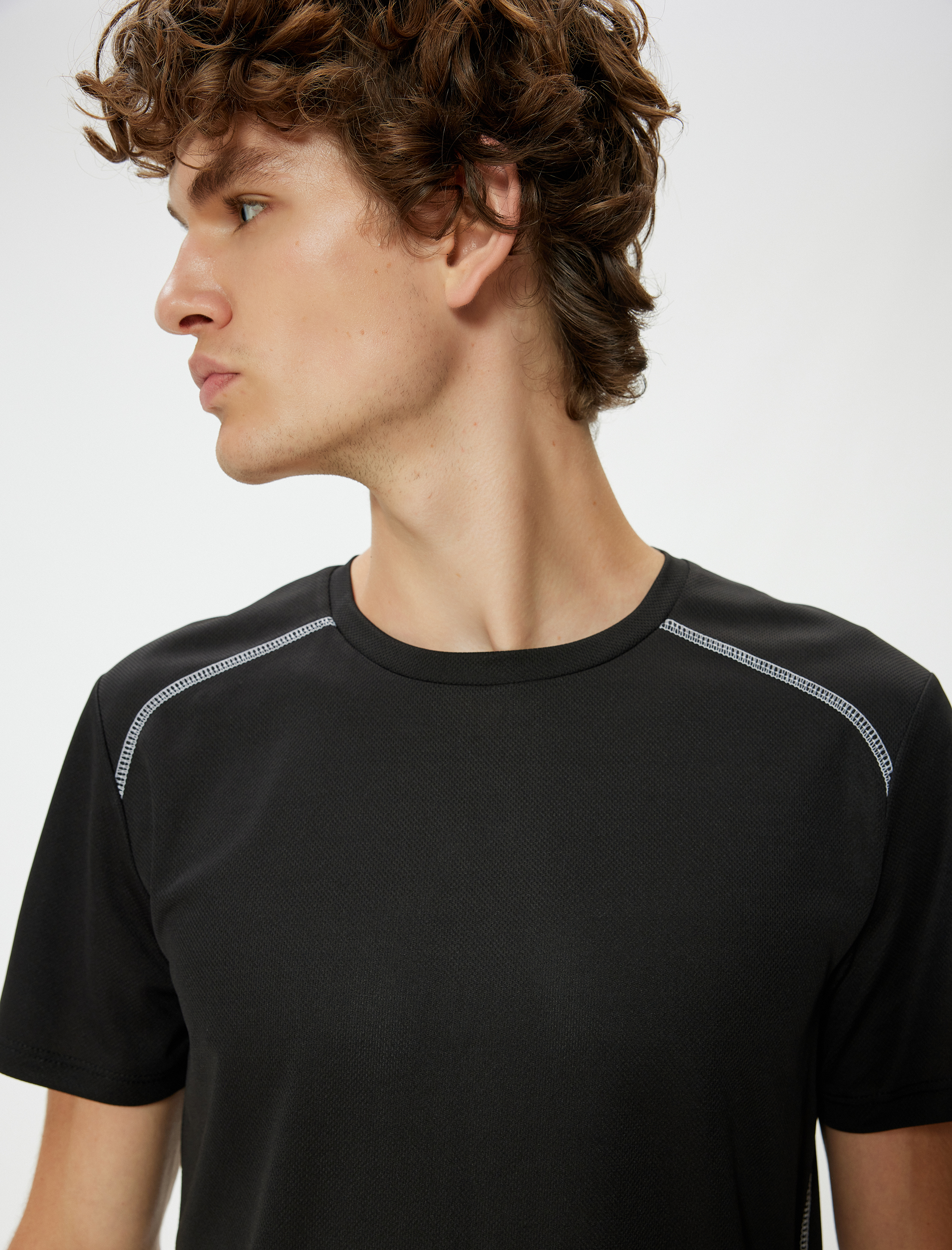   Spor Tişört Bisiklet Yaka Kısa Kollu Dikiş Detaylı