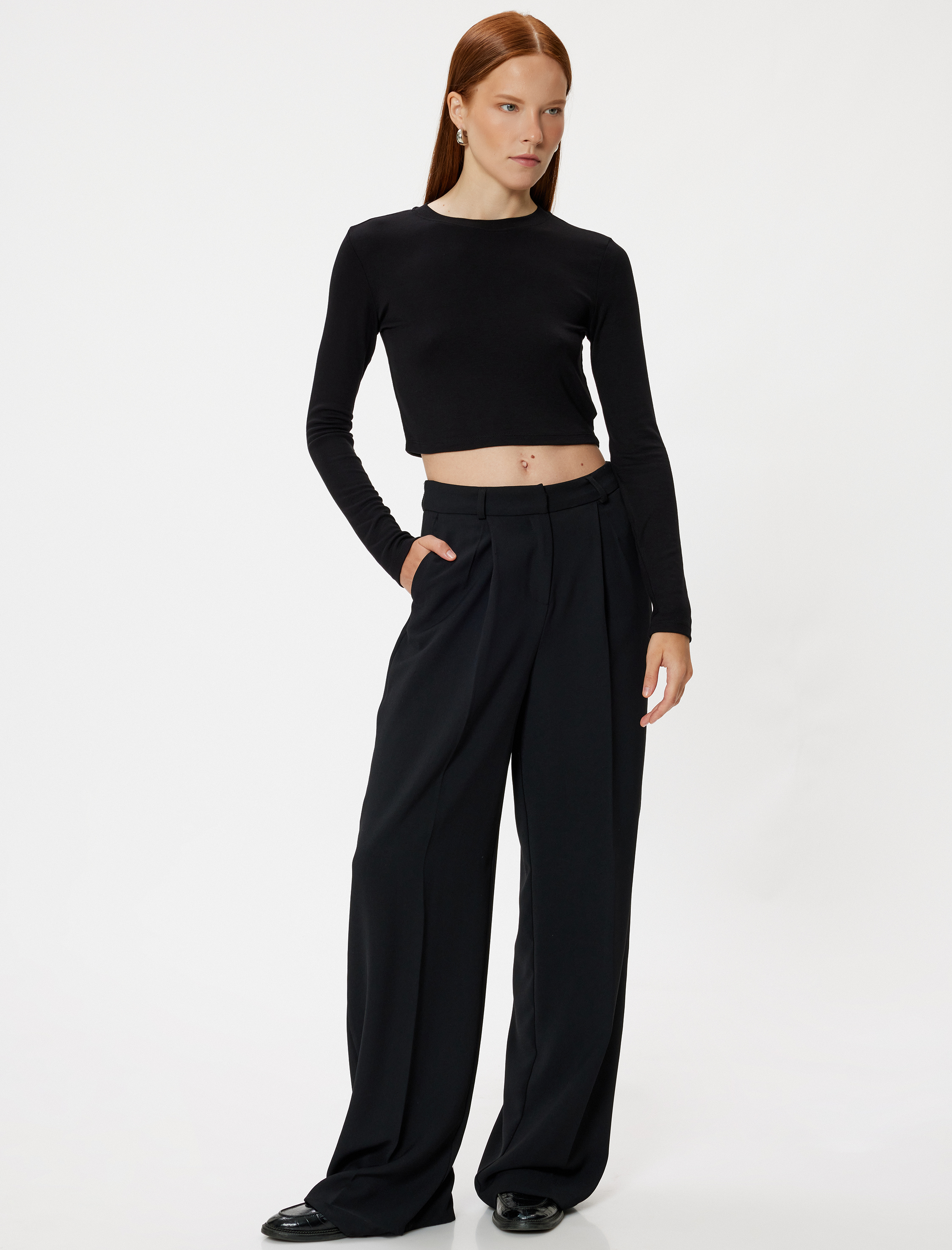   Uzun Kollu Crop Basic Body Yuvarlak Yaka Viskon Kumaş