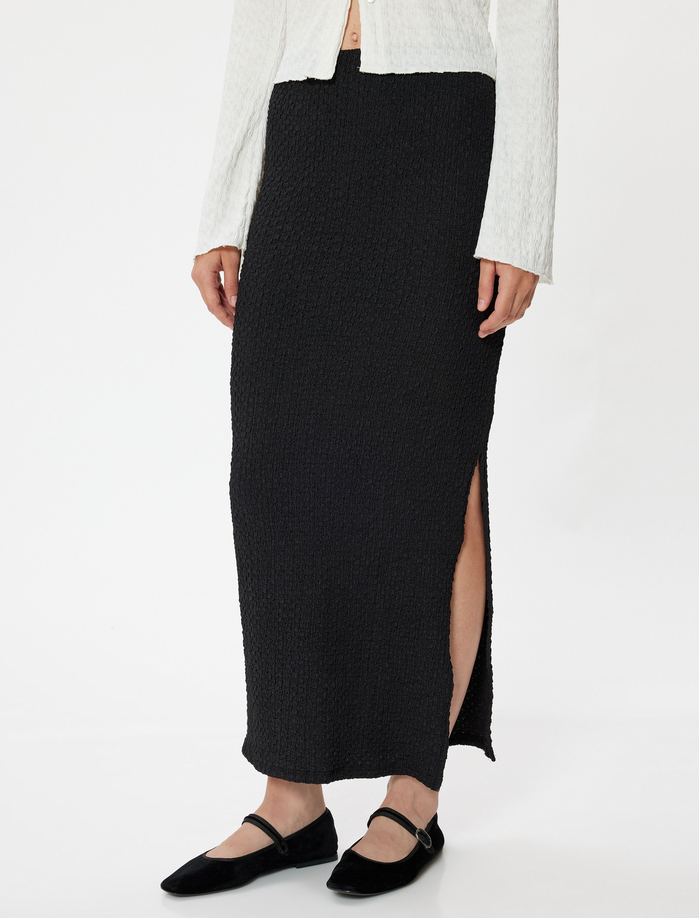 Slim Fit Yırtmaç Detaylı Dokulu Midi Boy Kalem Etek