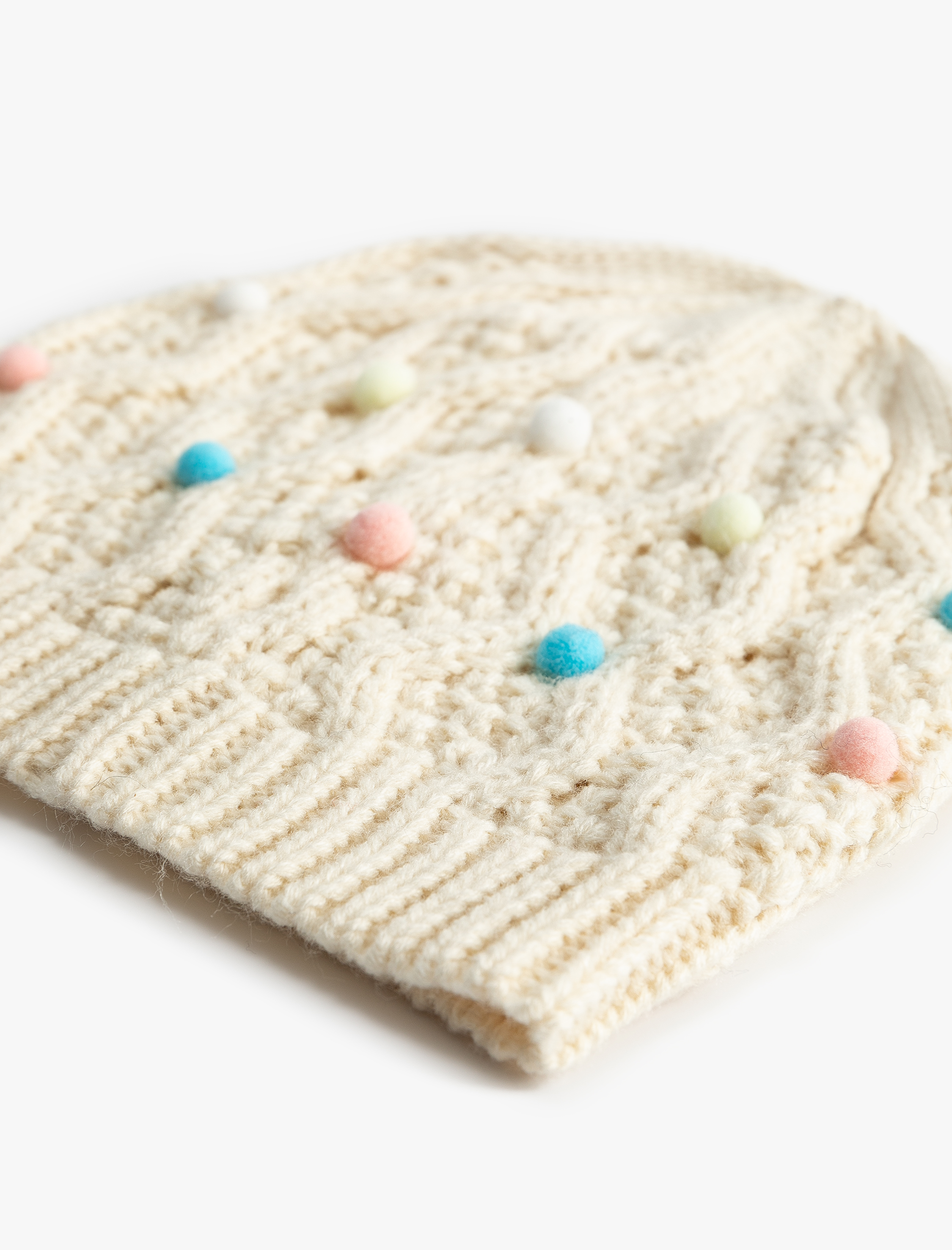  Kız Çocuk Ponpon Detaylı Örgü Bere