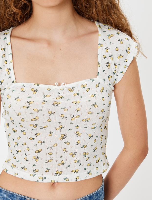 Meyve Baskılı Tişört Fiyonklu Kap Kol Kare Yaka Slim Fit Pamuklu_4