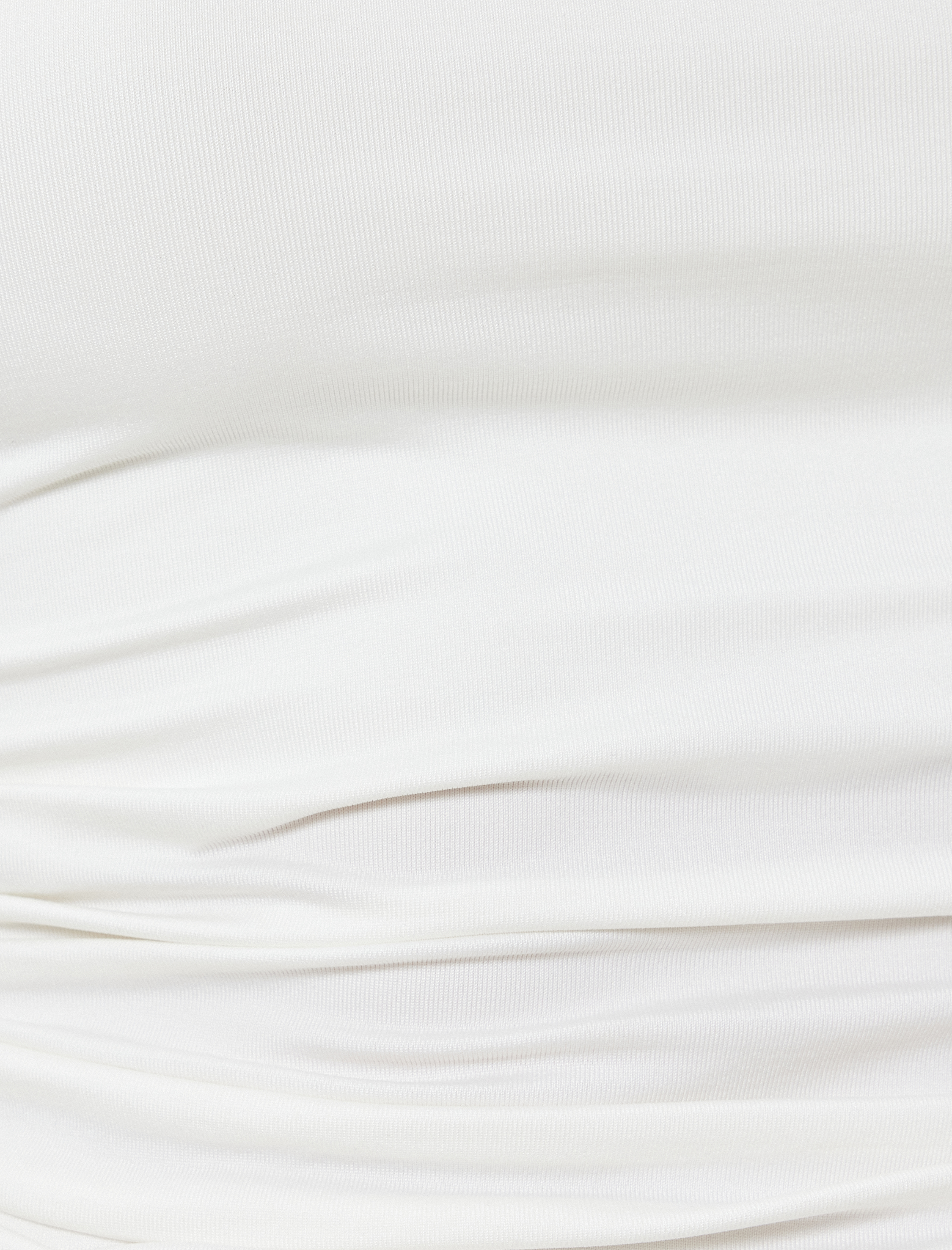   Basic Tişört U Yaka Slim Fit Kısa Kollu Drapeli