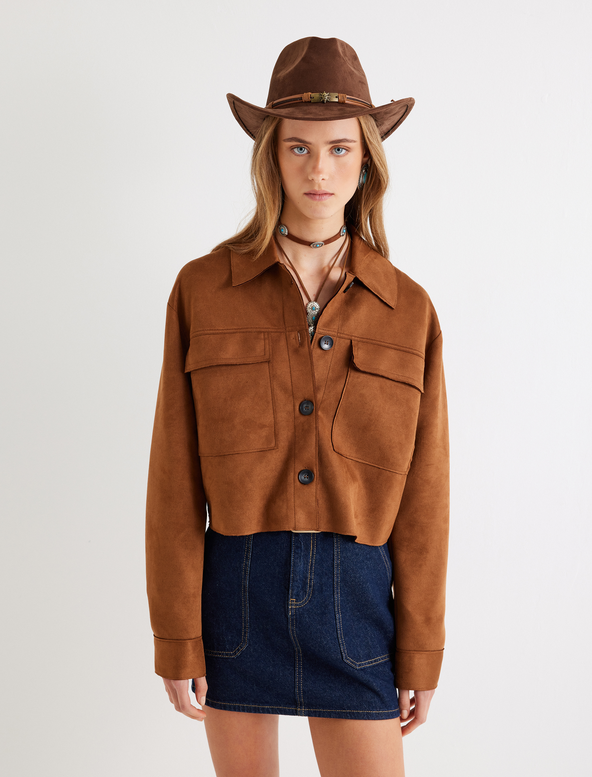 Kapaklı Cep Detaylı Düğmeli Rahat Kalıp Suni Süet Ceket