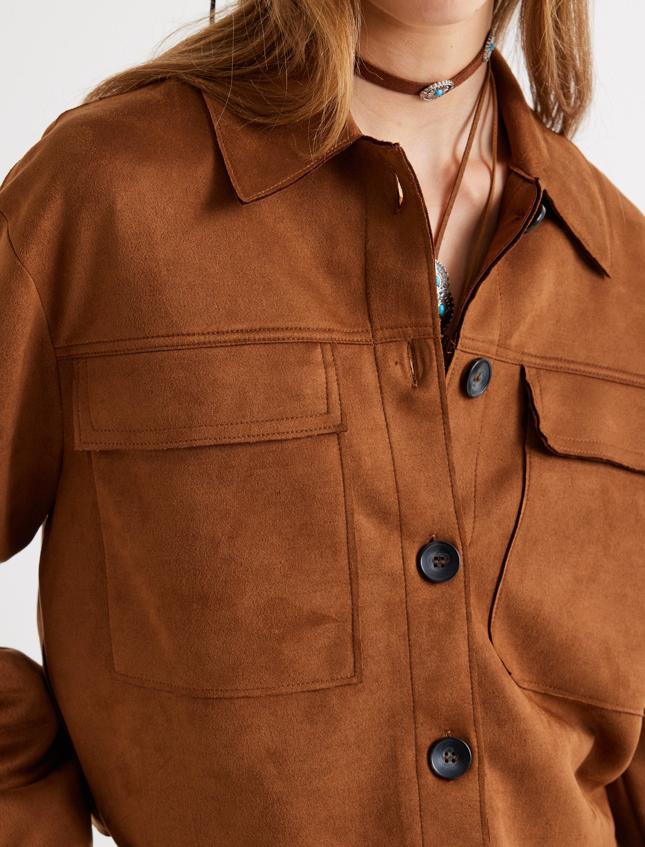 Kapaklı Cep Detaylı Düğmeli Rahat Kalıp Suni Süet Ceket