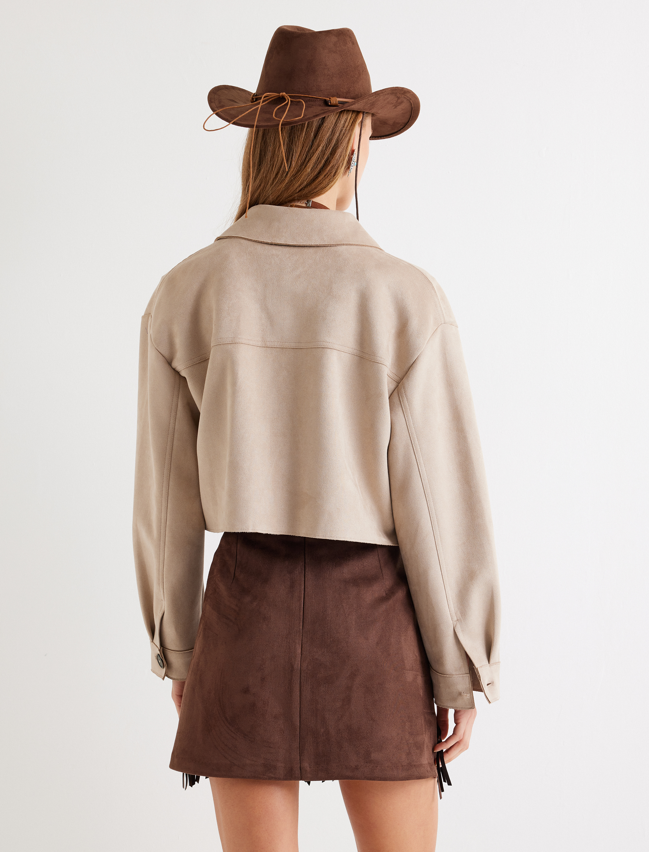 Kapaklı Cep Detaylı Düğmeli Rahat Kalıp Suni Süet Ceket