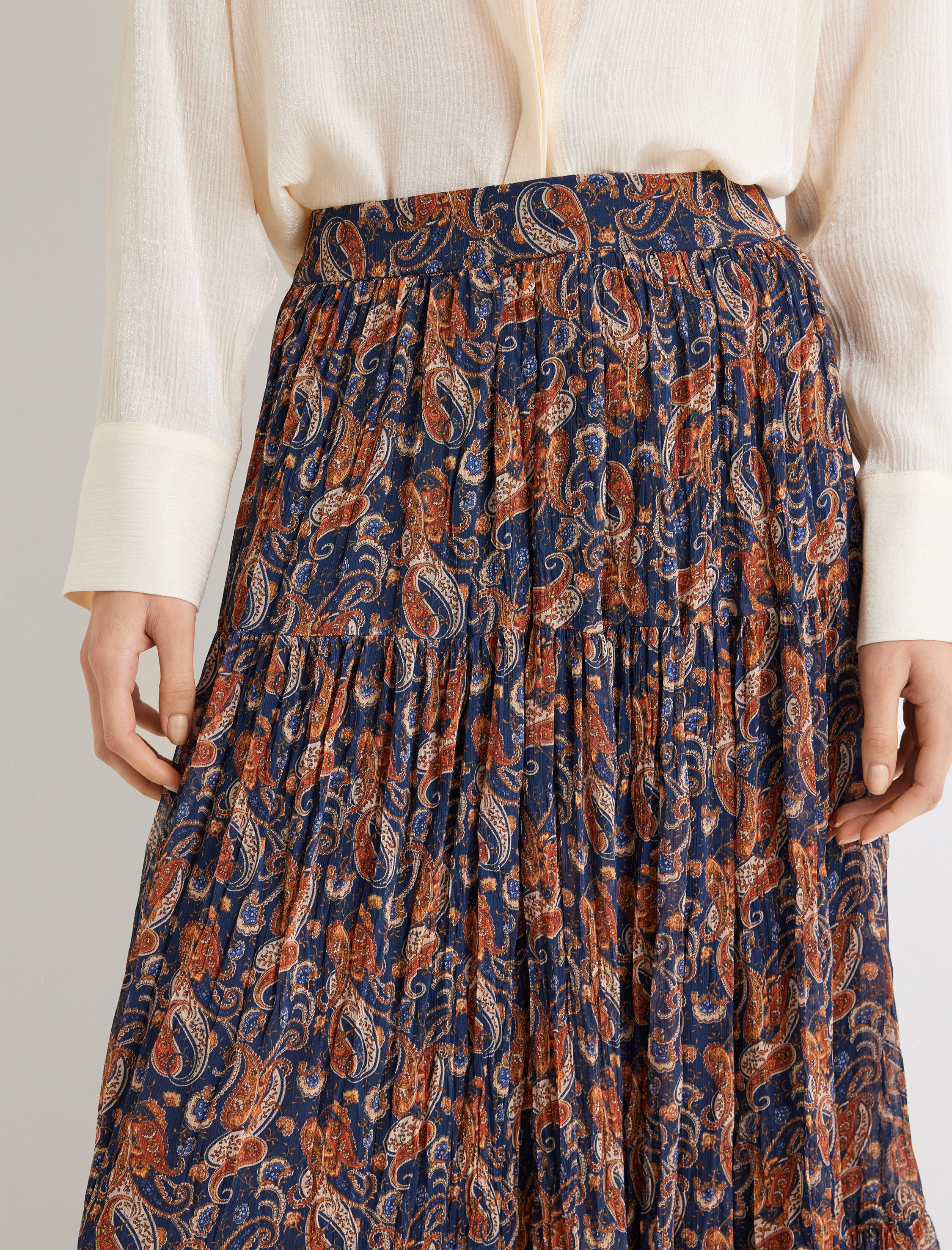   Rahat Kalıp Etnik Desenli Uzun Şifon Etek