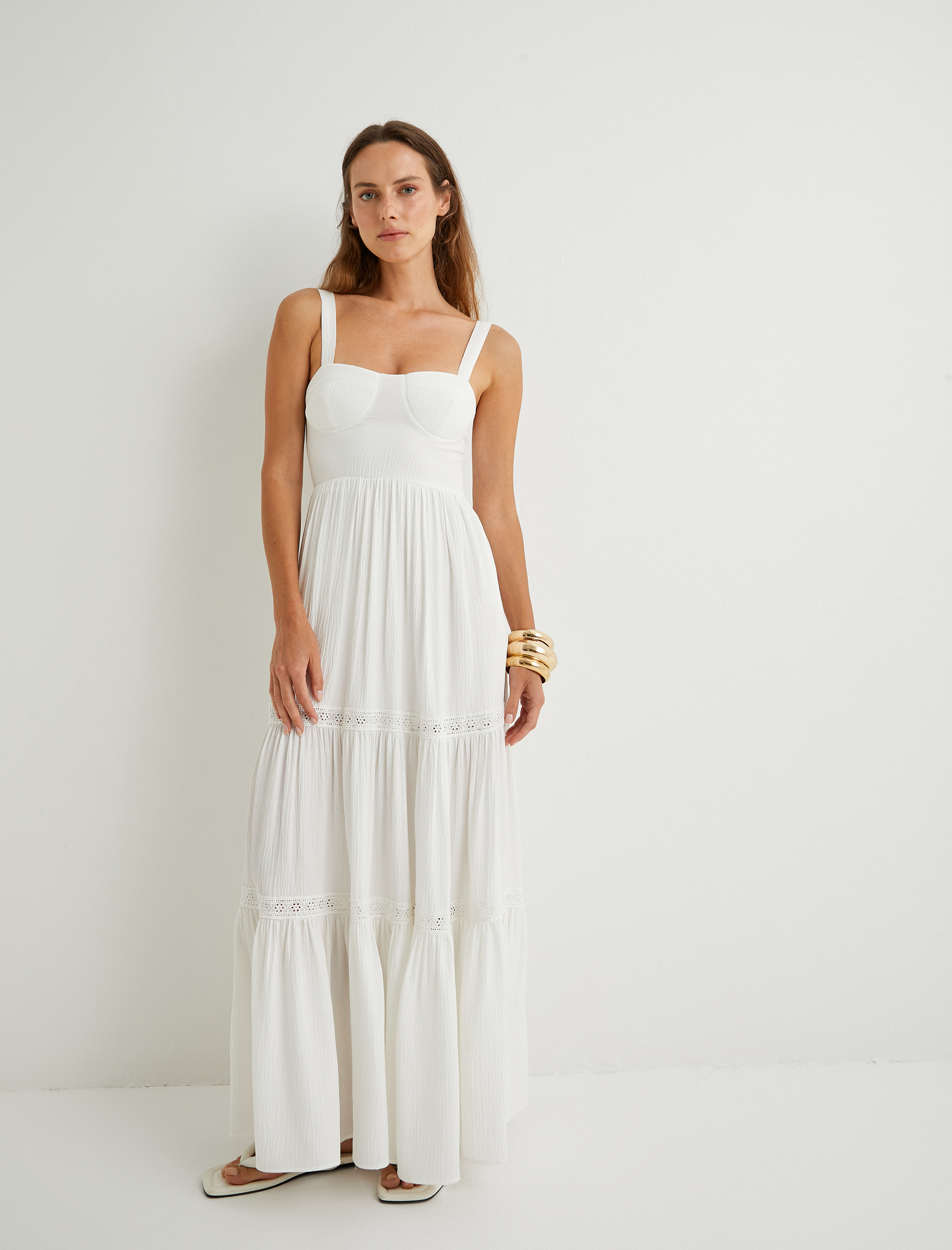   Koton X Şahika Ercümen - Midi Boy Elbise Fisto Detaylı Kalp Yaka Kalın Askılı Astarlı