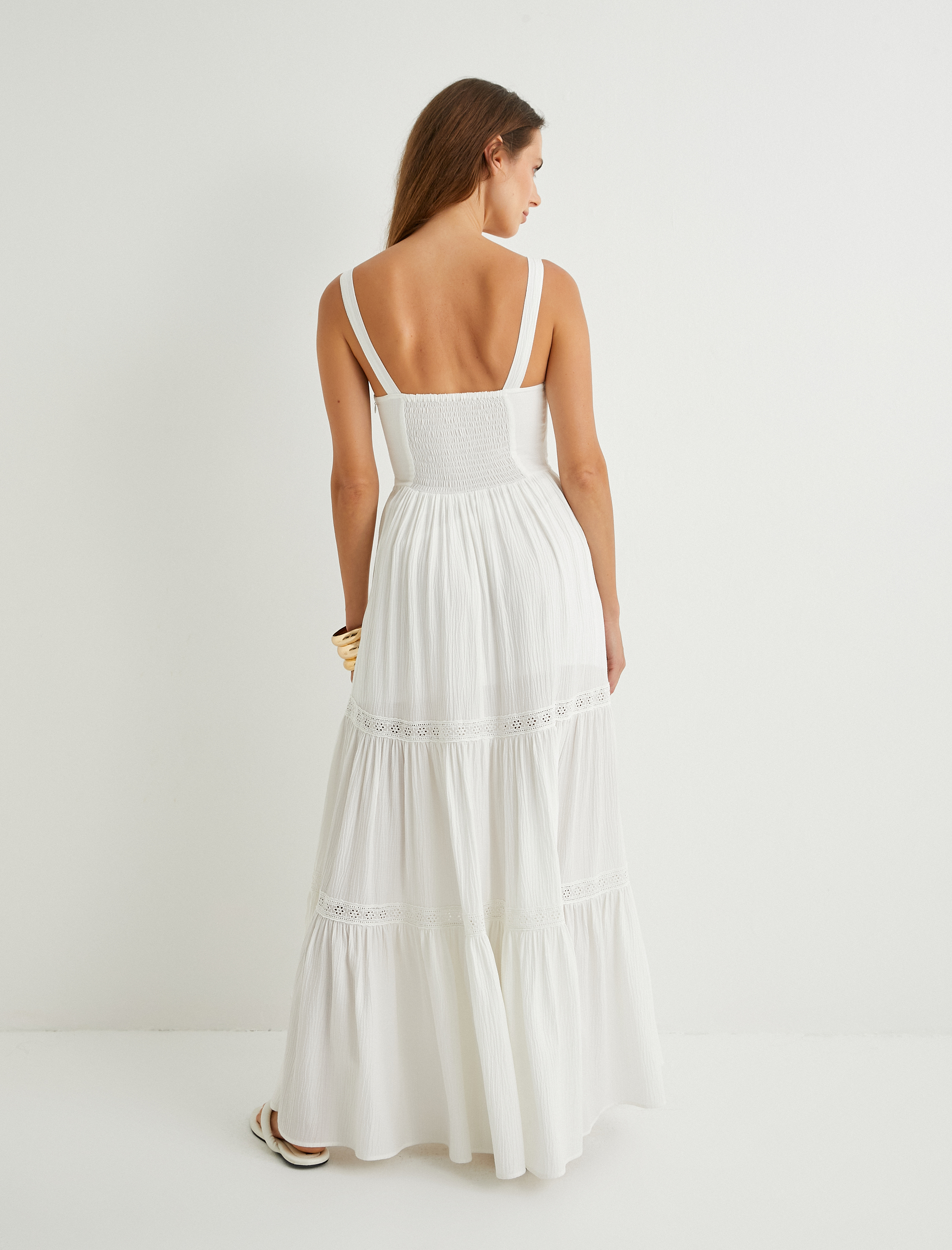   Koton X Şahika Ercümen - Midi Boy Elbise Fisto Detaylı Kalp Yaka Kalın Askılı Astarlı