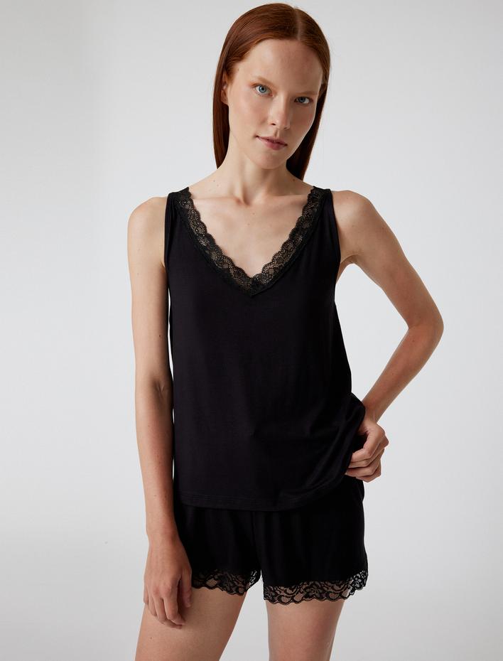  Dantelli Saten Pijama Üstü V Yaka Viskon Kumaş