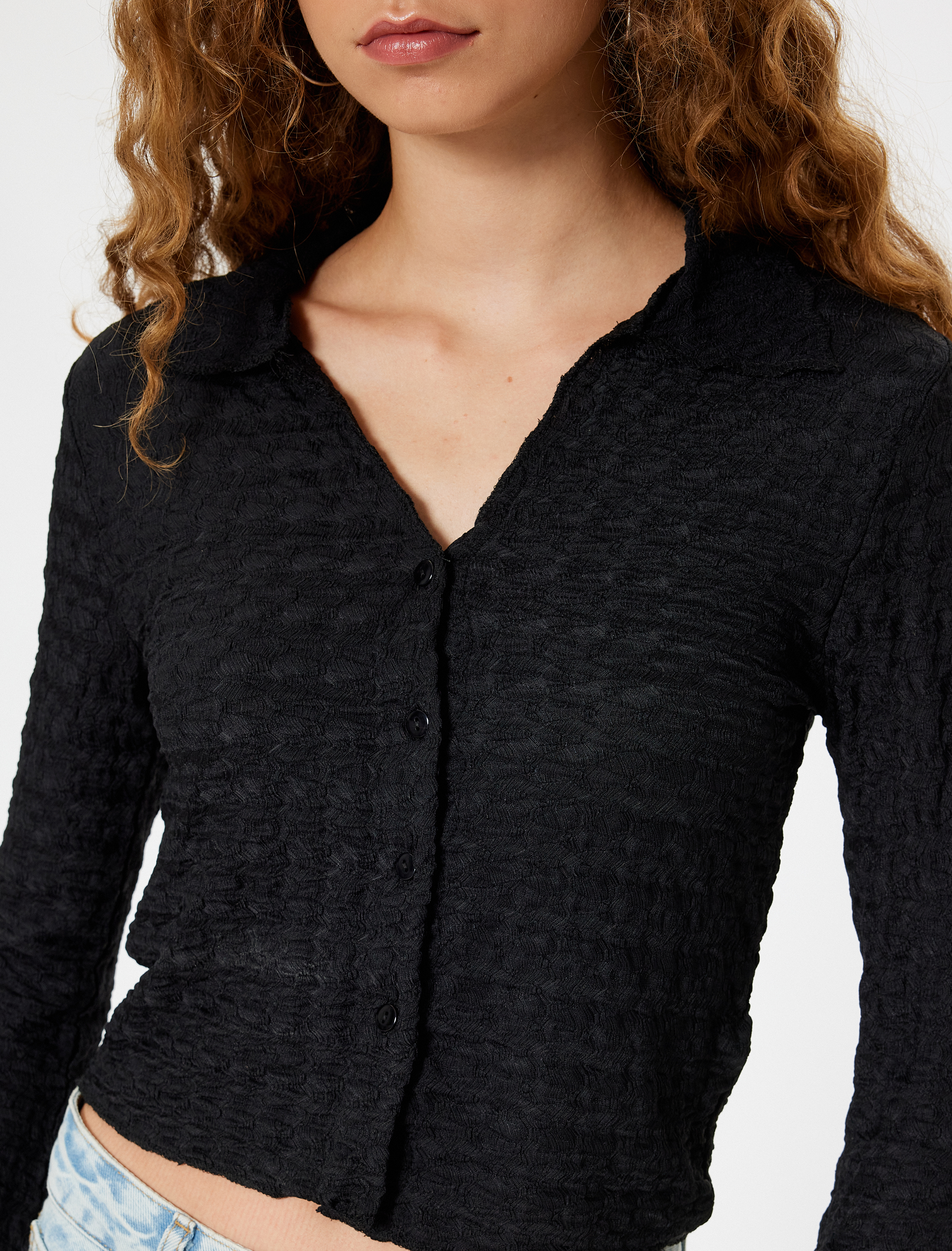   Uzun Kollu Dokulu Düğmeli Gömlek Yaka Tişört Bürümcük