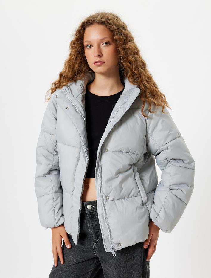  Şişme Mont Kapüşonlu Fermuarlı Cep Detaylı Çıtçıt Düğmeli