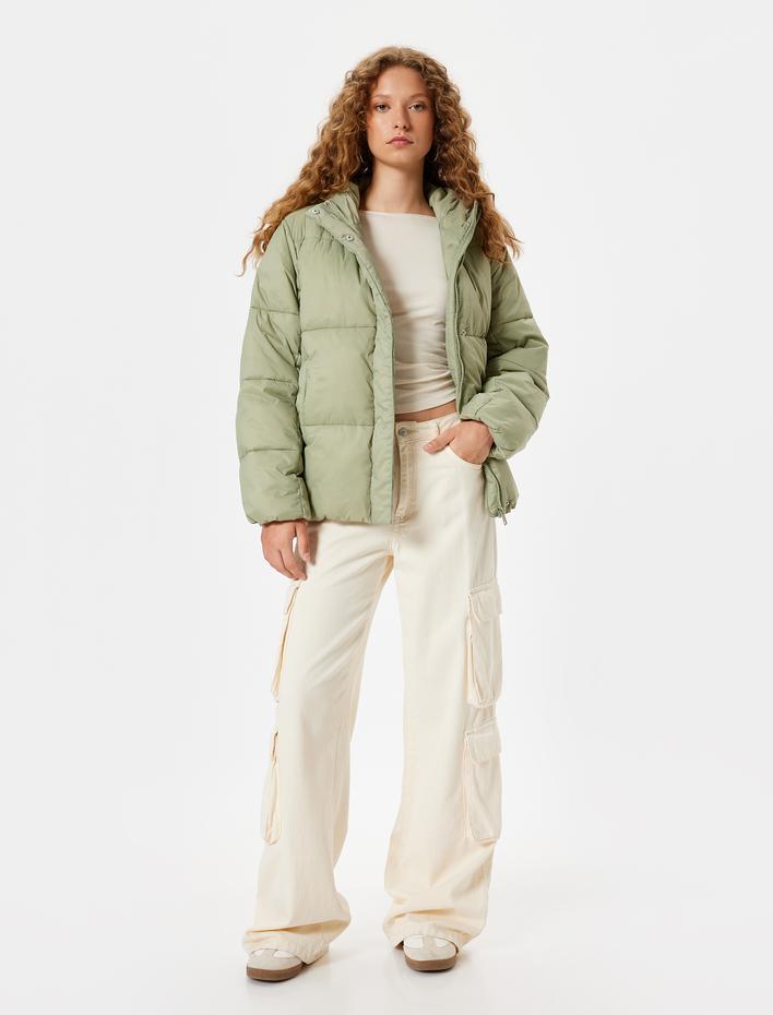  Şişme Mont Kapüşonlu Fermuarlı Cep Detaylı Çıtçıt Düğmeli