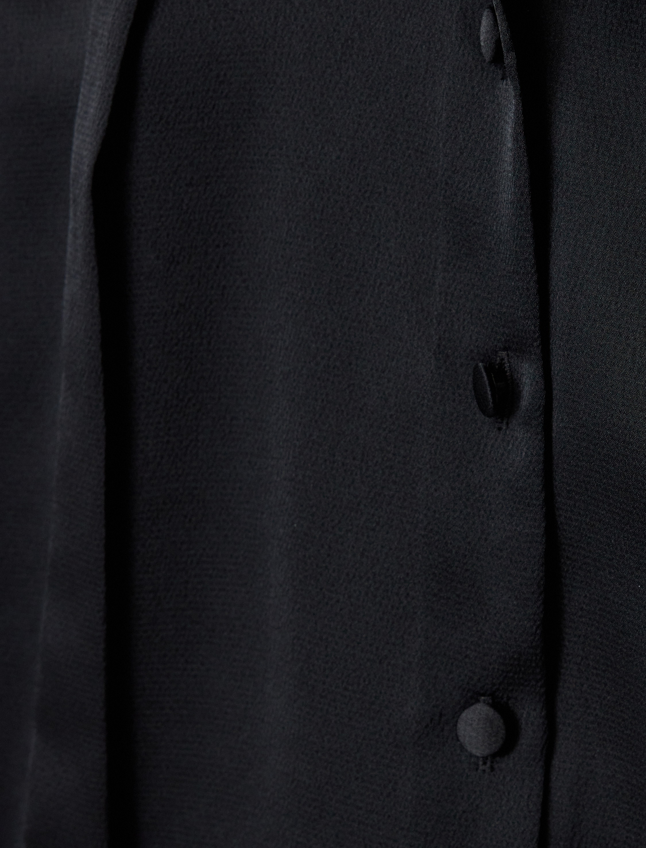   Saten Gömlek Uzun Kollu Fırfır Detaylı Fular Yaka Detaylı