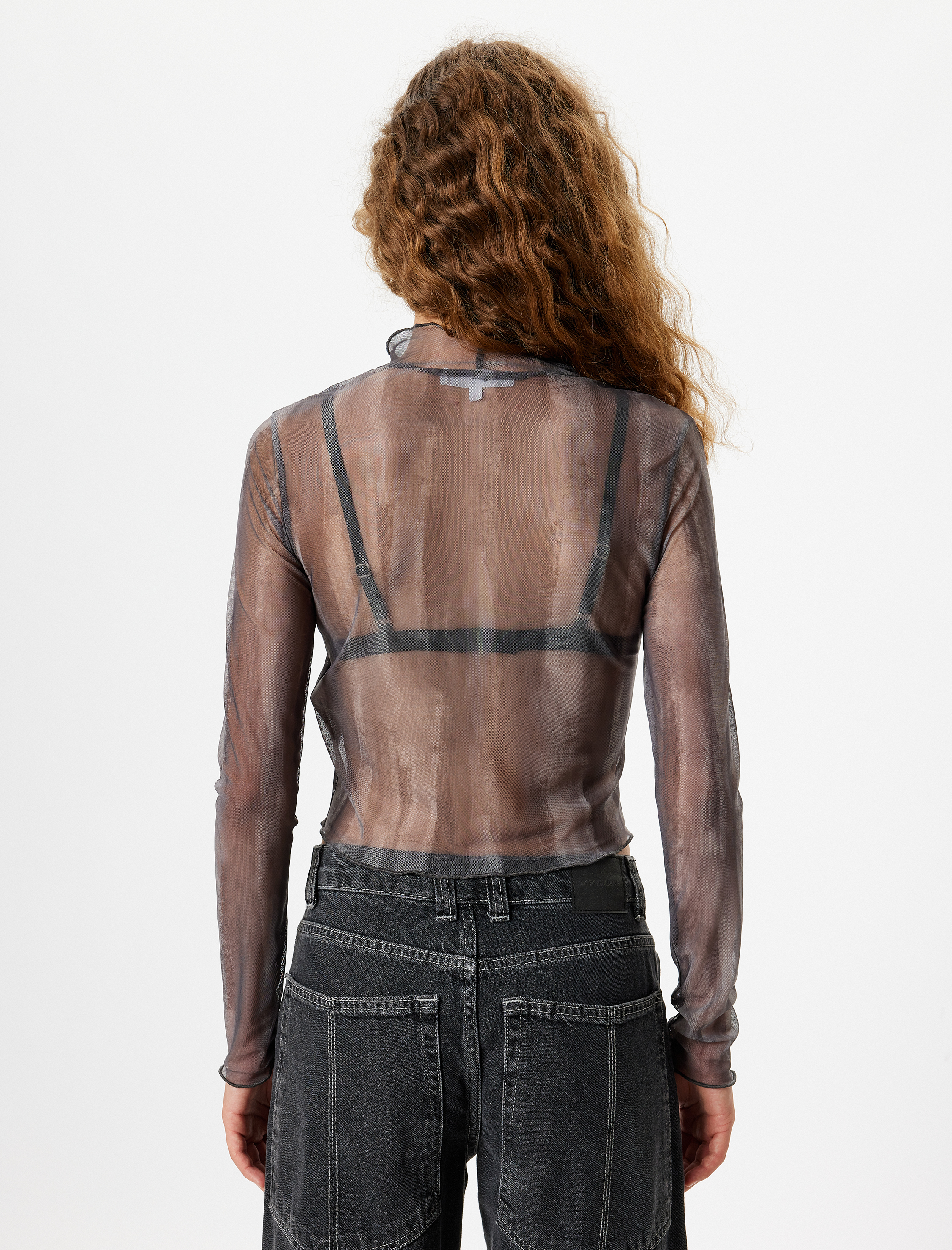   Uzun Kollu Tül Dikiş Detaylı Slim Fit Tişört