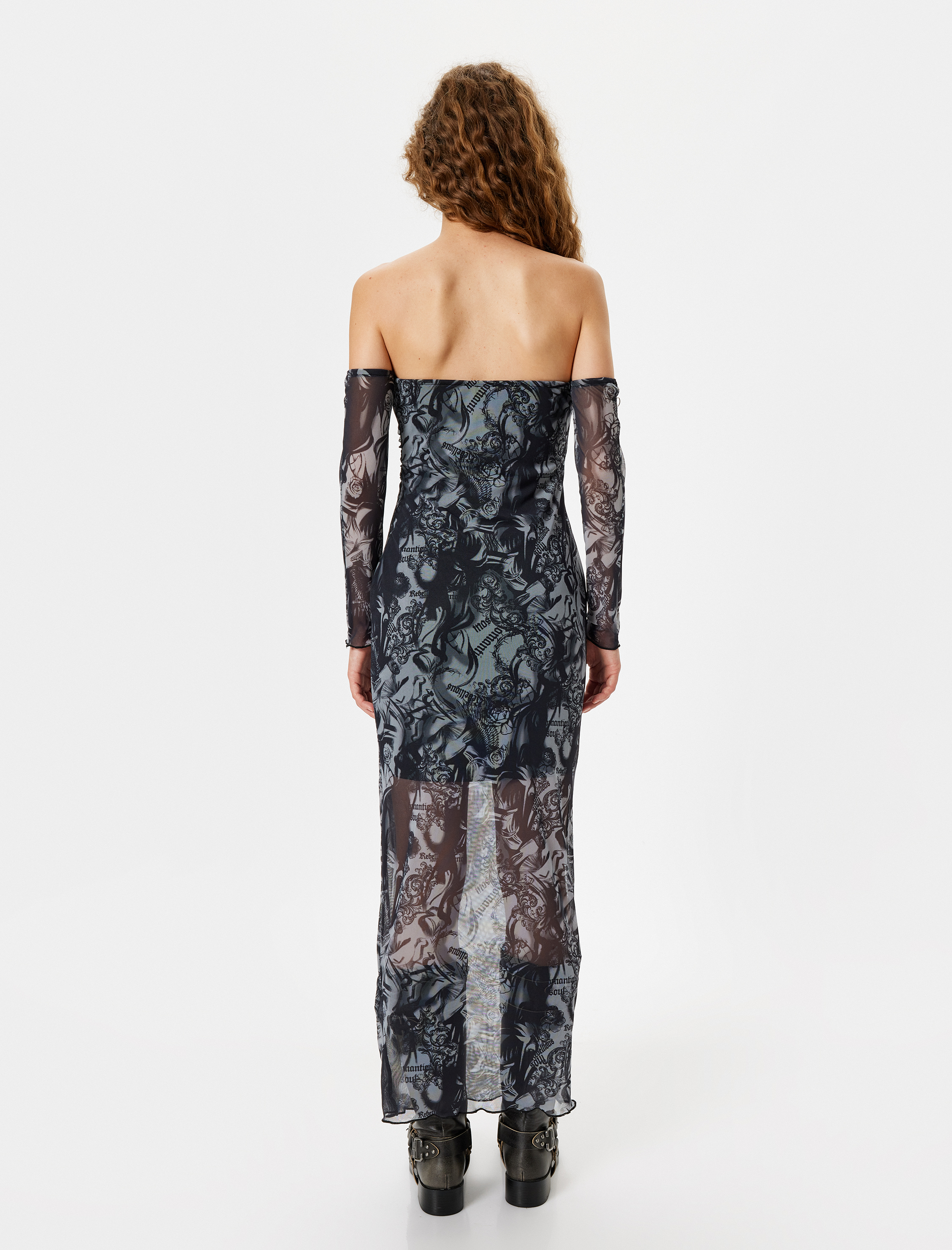 Straplez Tül Elbise Uzun Astarlı Soyut Desenli Uzun Kollu