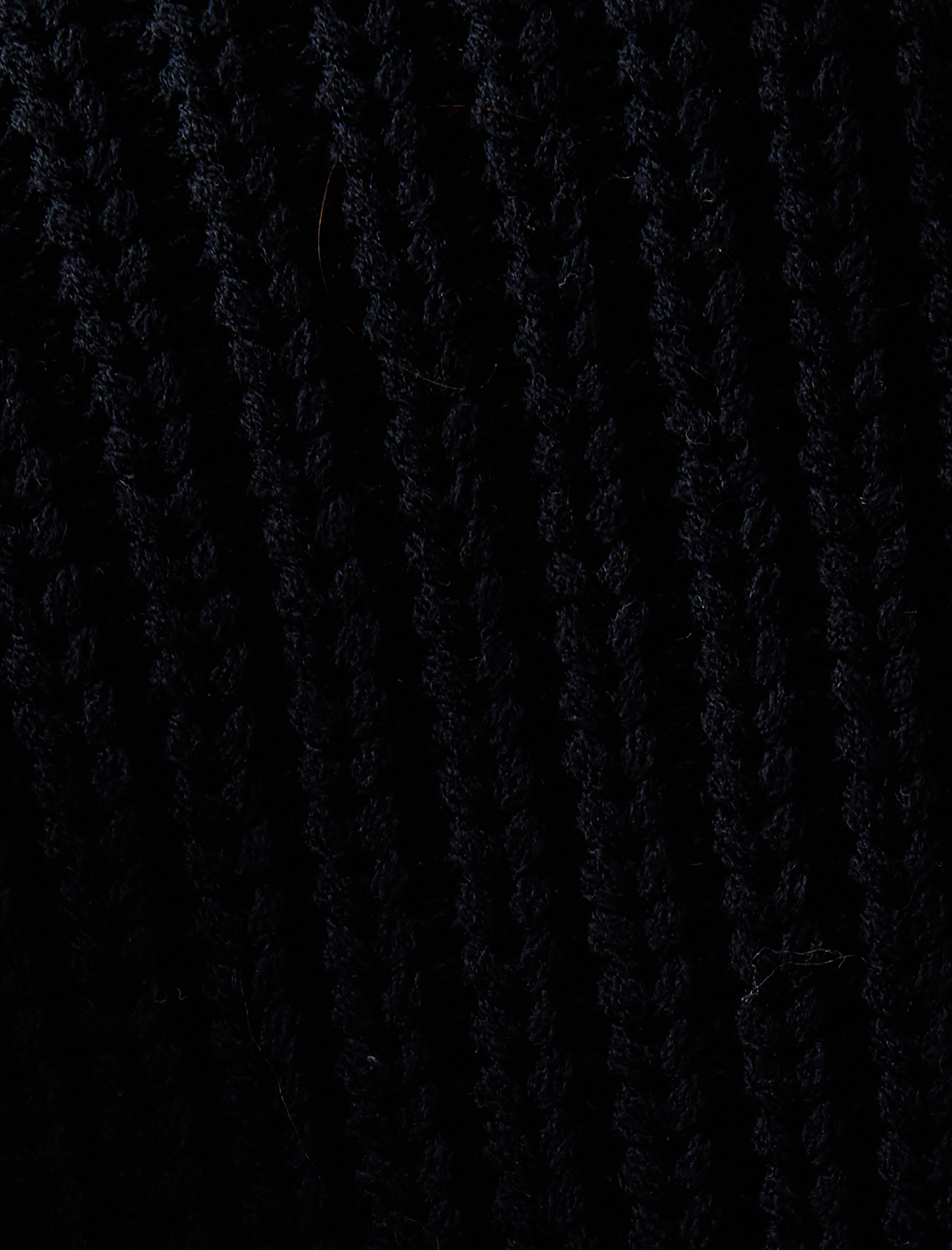   Yuvarlak Yaka Arkası Pencere Detaylı Triko Süveter