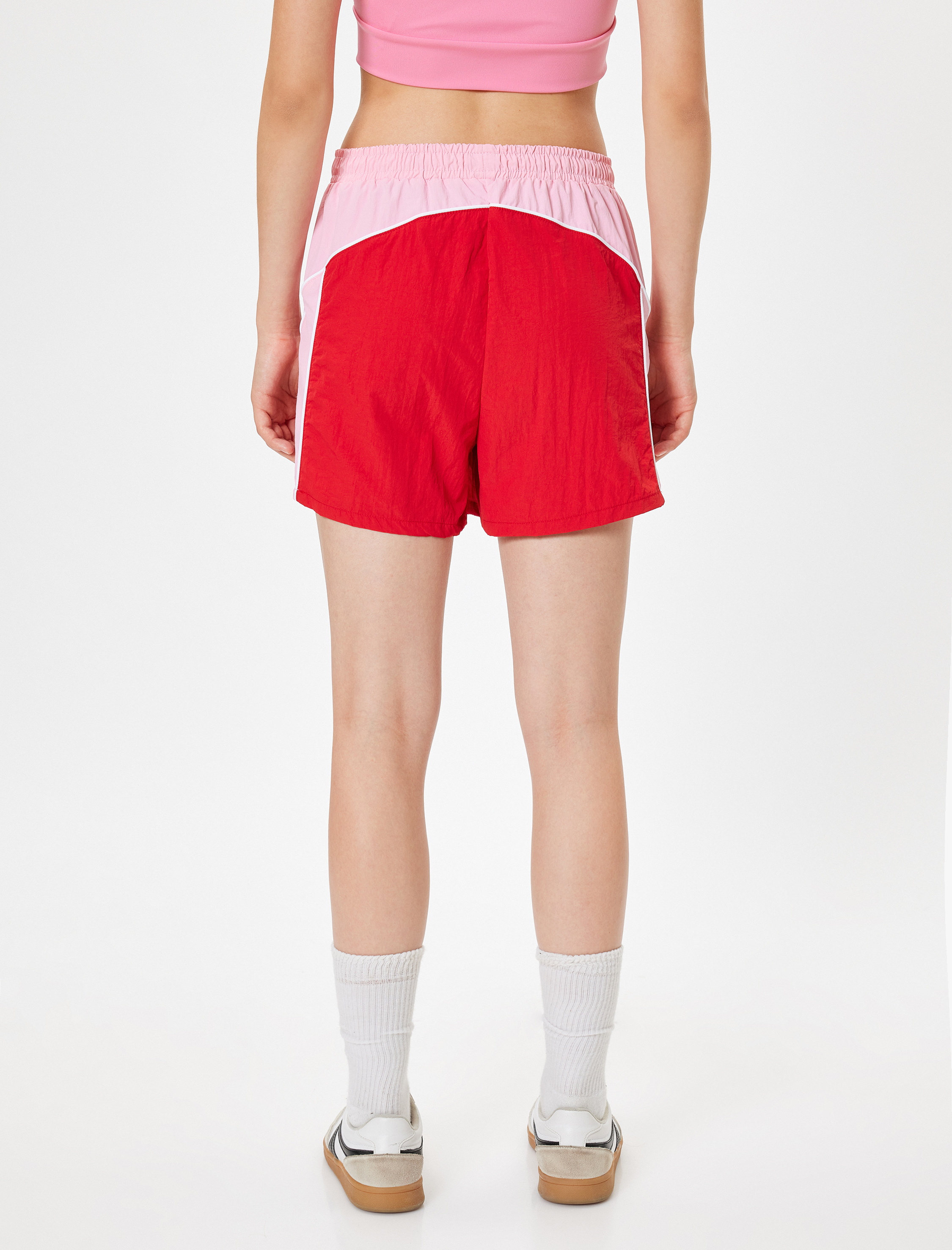   Oversize Spor Şort Yüksek Bel Biyeli Beli Bağcıklı Renk Bloklu Cepli