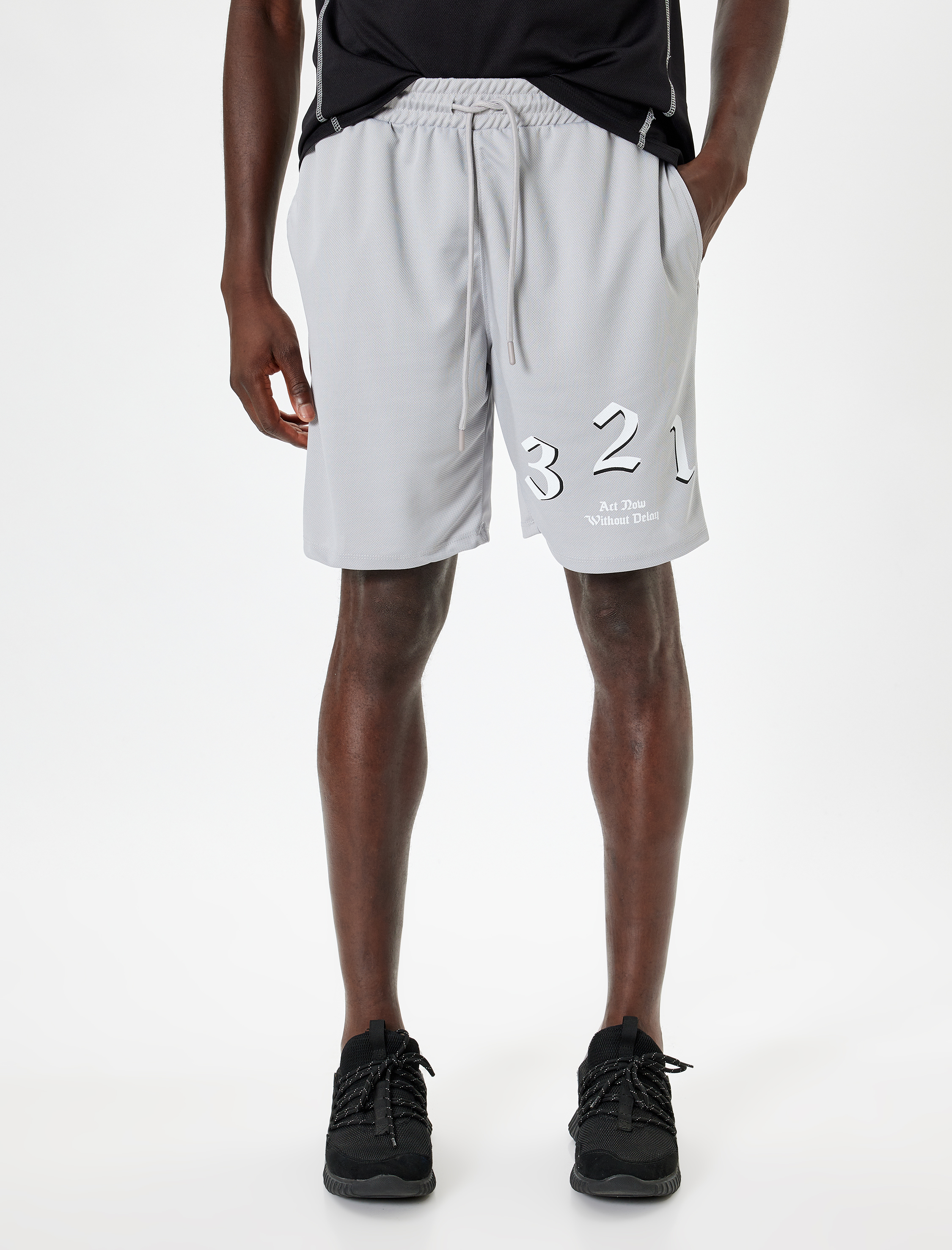   Spor Şort Bermuda Slogan Baskılı Beli Bağcıklı Cep Detaylı