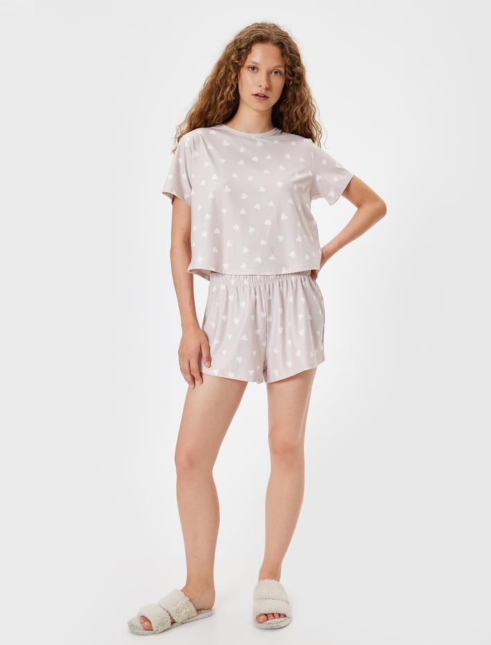  Kalp Desenli Kısa Kollu Şortlu Pijama Takımı