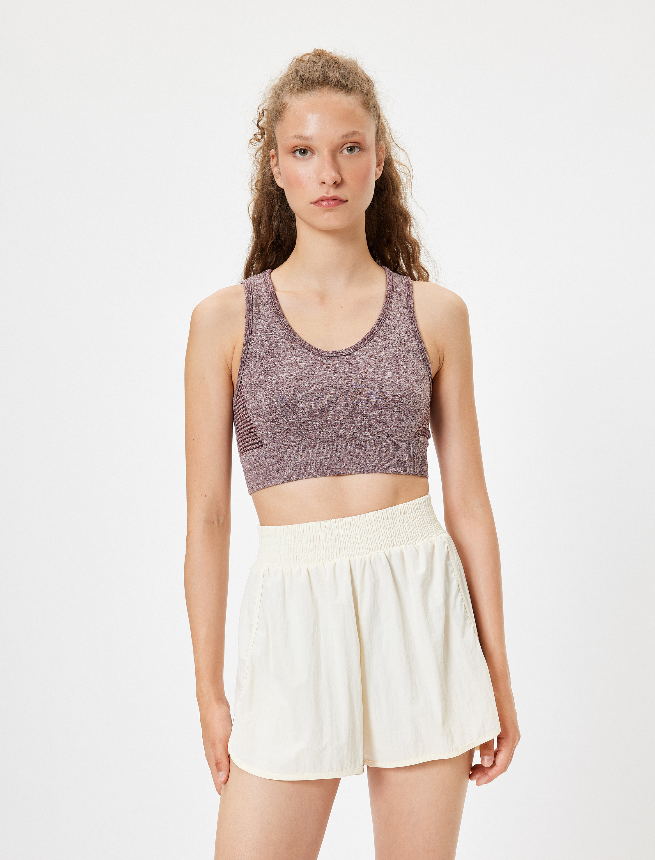   Sırt Detaylı U Yaka Slim Fit Sporcu Sütyeni