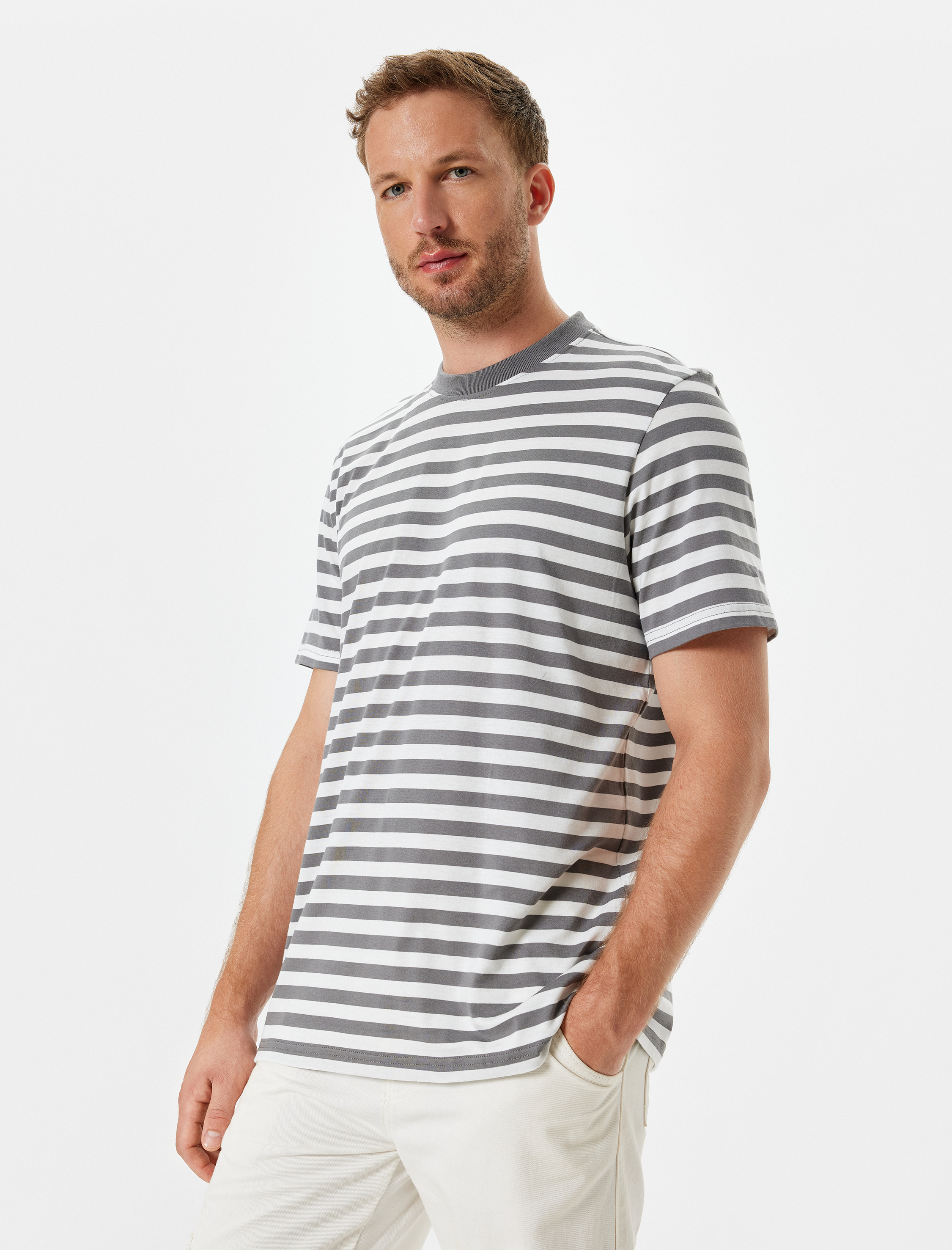   Basic Tişört Bisiklet Yaka Kısa Kollu Pamuklu