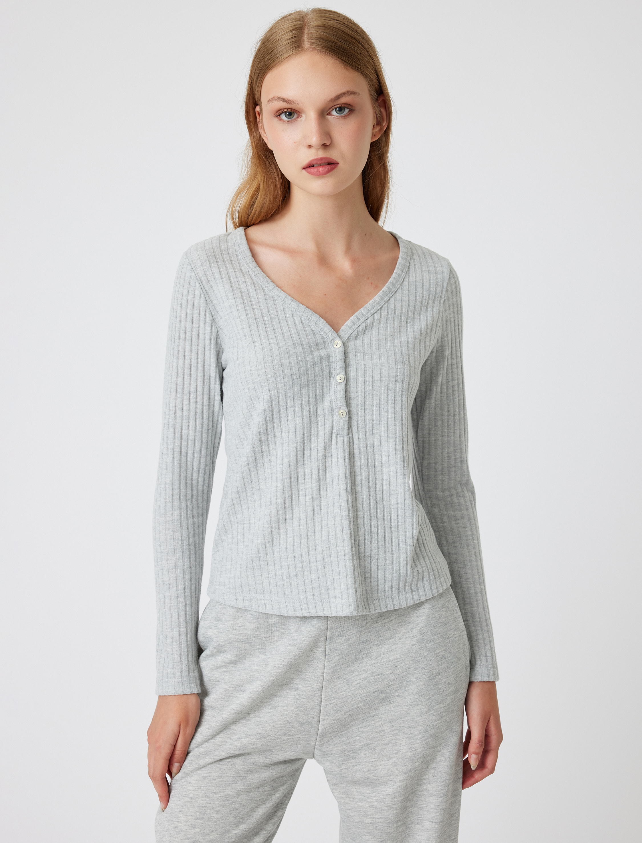   V Yaka Pijama Üstü Düğmeli Uzun Kollu Yumuşak Dokulu